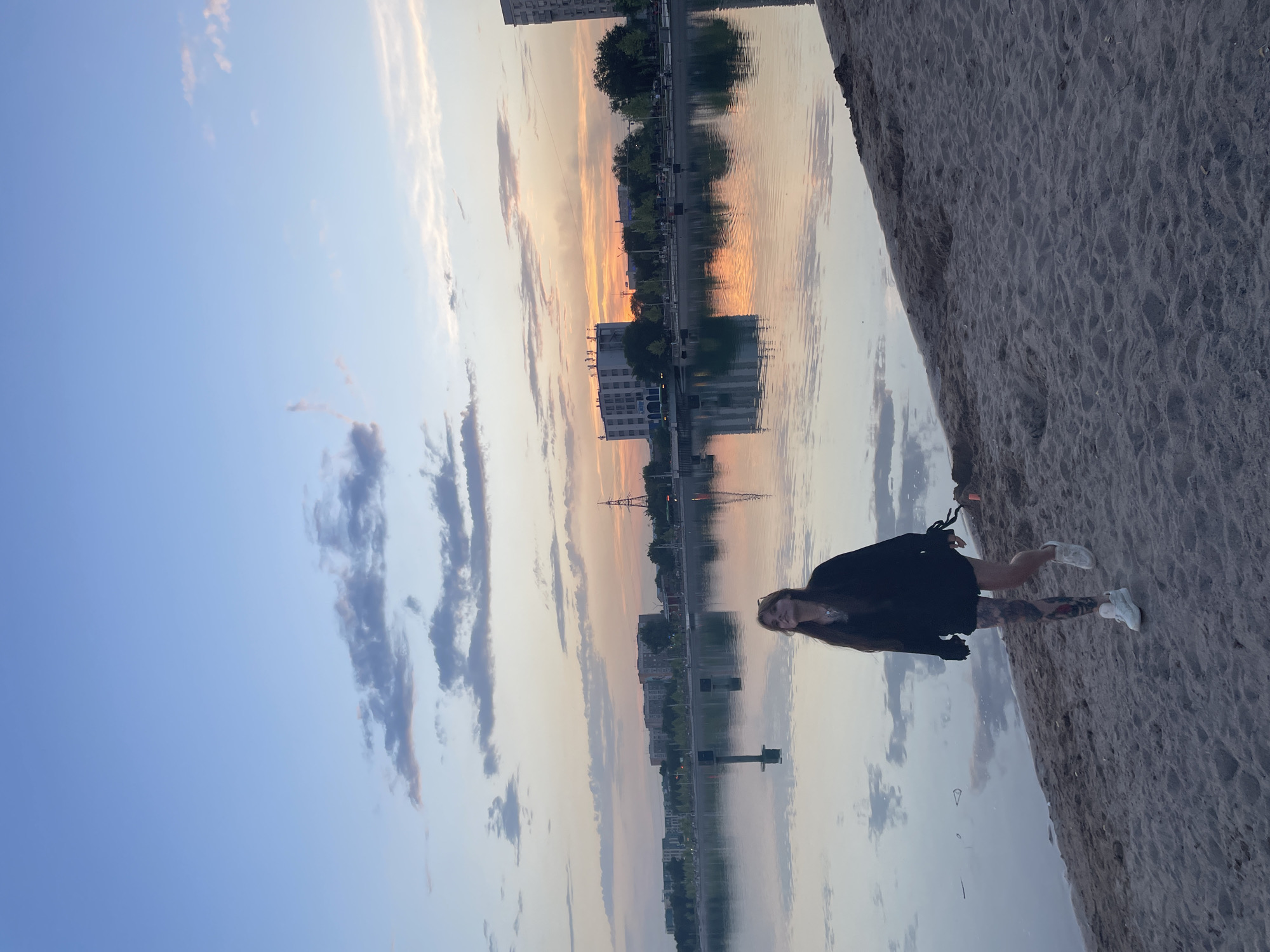 Afternoon leisure activities observed at Big Almaty Lake