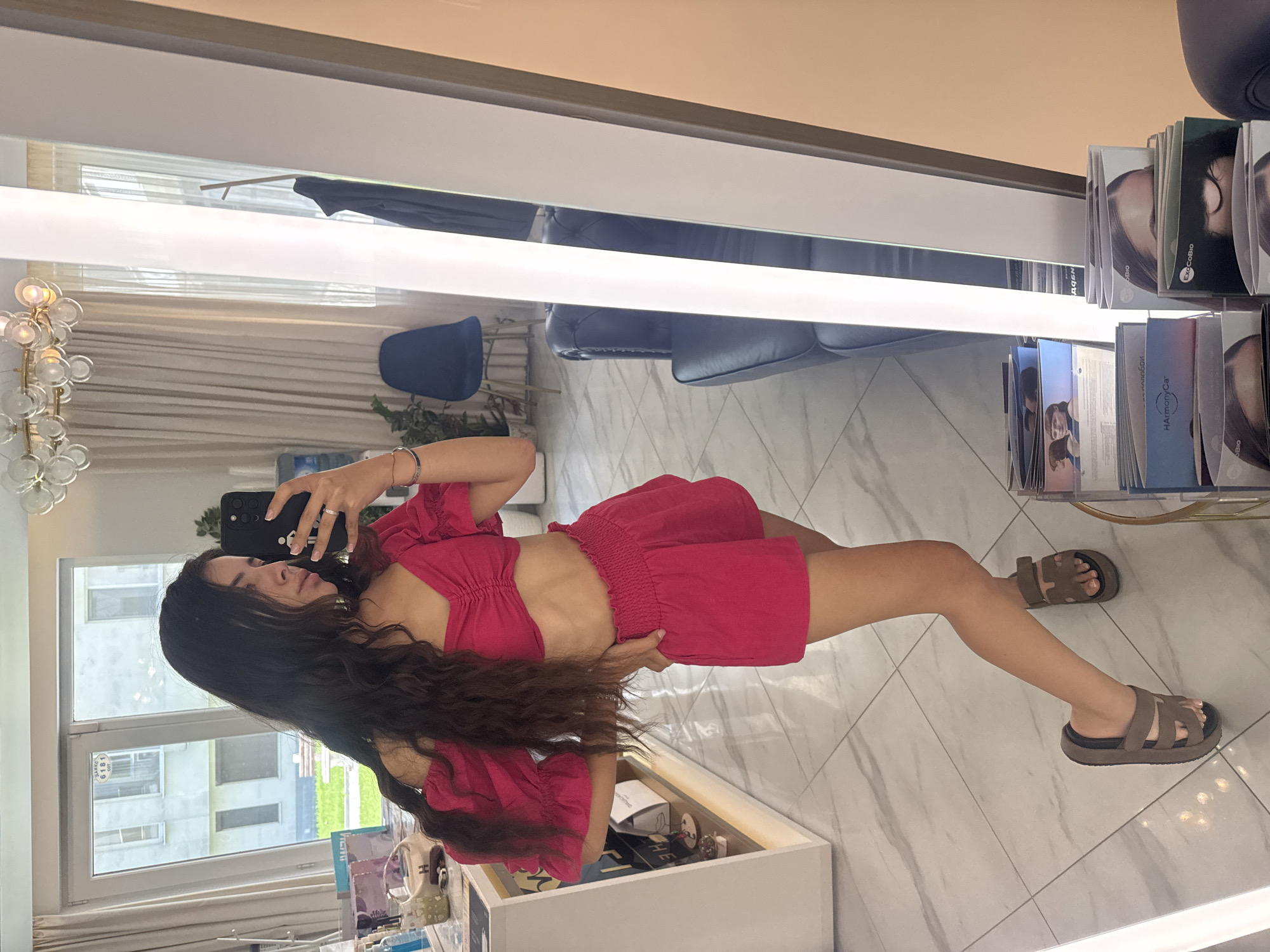 Woman documents nail salon visit and outfit in Plovdiv