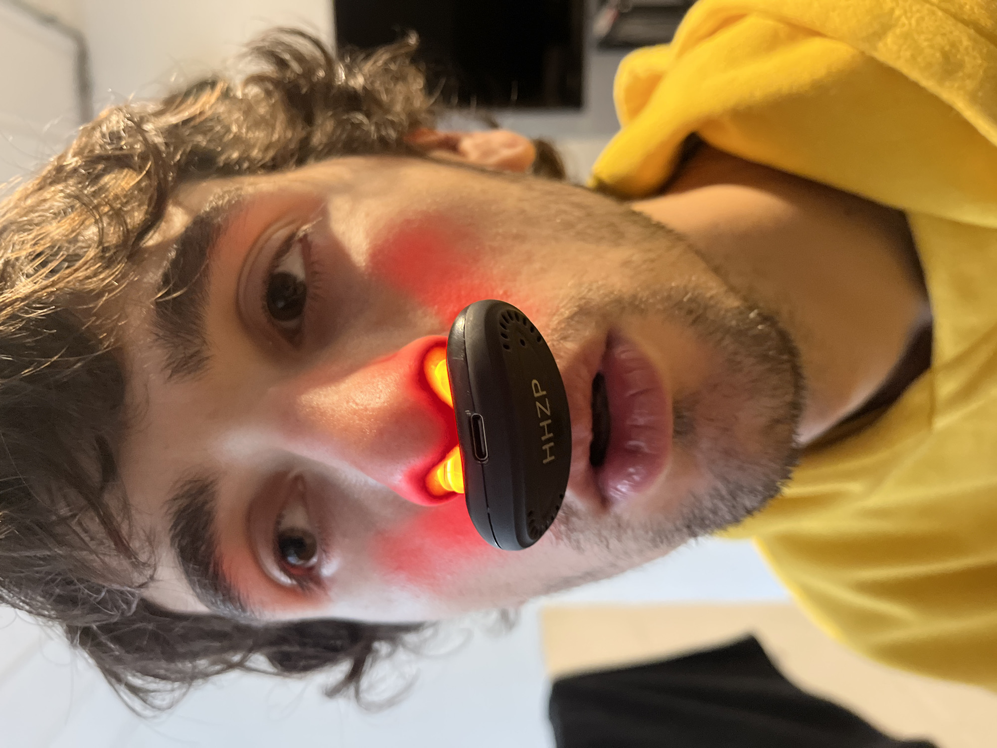 Person spotted with mysterious illuminated electronic device in Buenos Aires