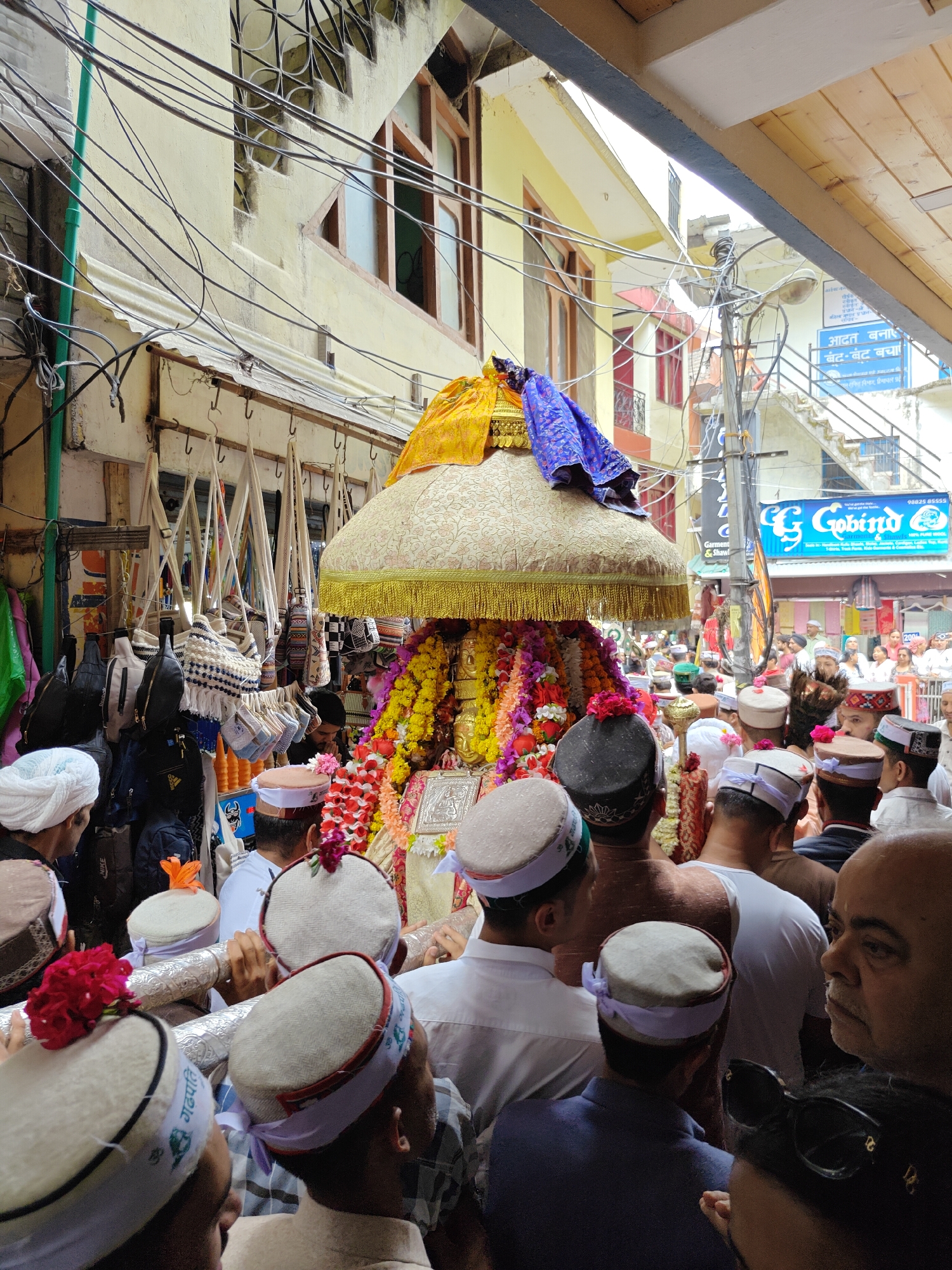 Religious procession with decorated palanquin draws crowds in Kasol