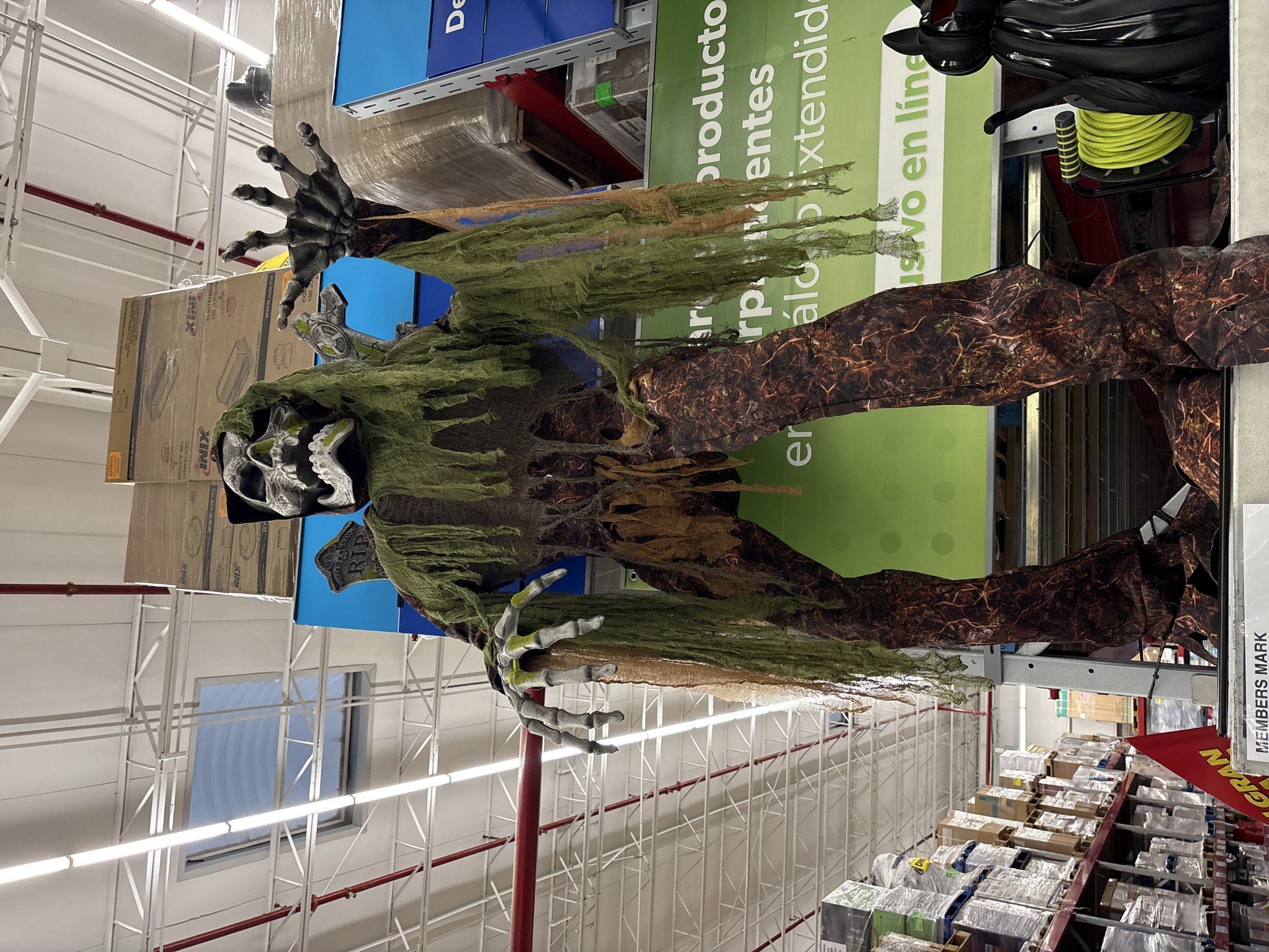 Grim reaper Halloween display spotted in Tejalpa retail store