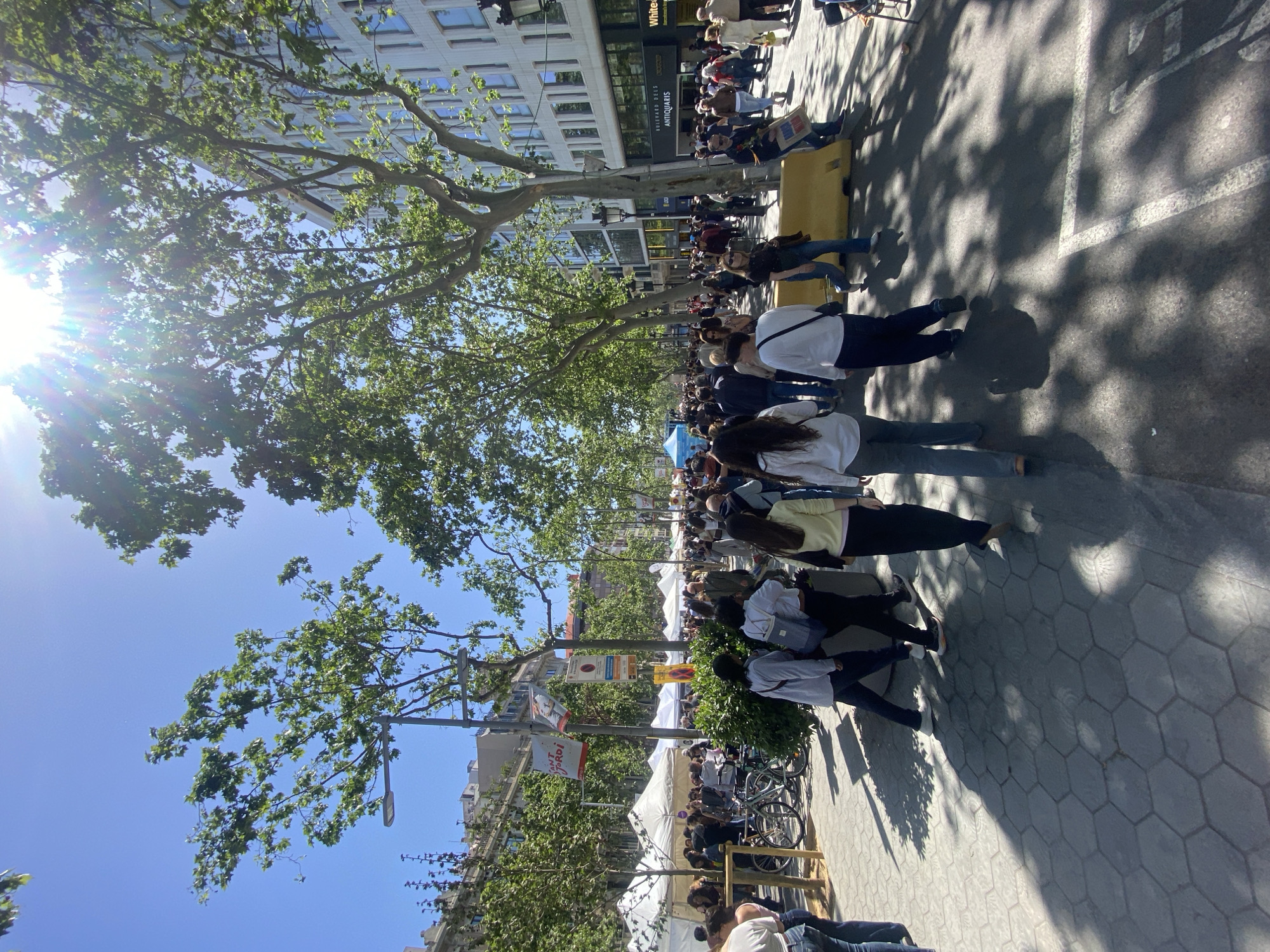 Routine Barcelona street life documented during sunny Thursday morning
