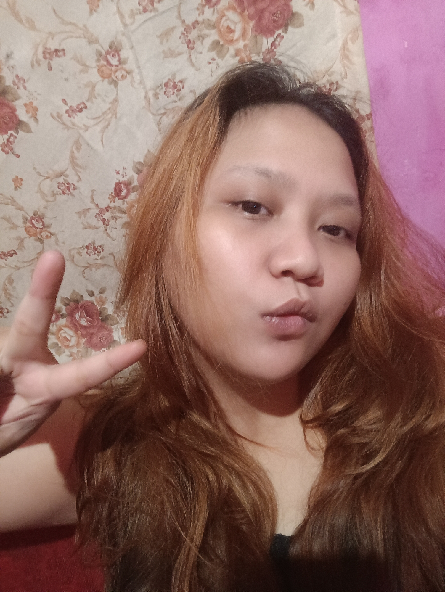 Evening at home in Depok: selfies, a meal, and household venting
