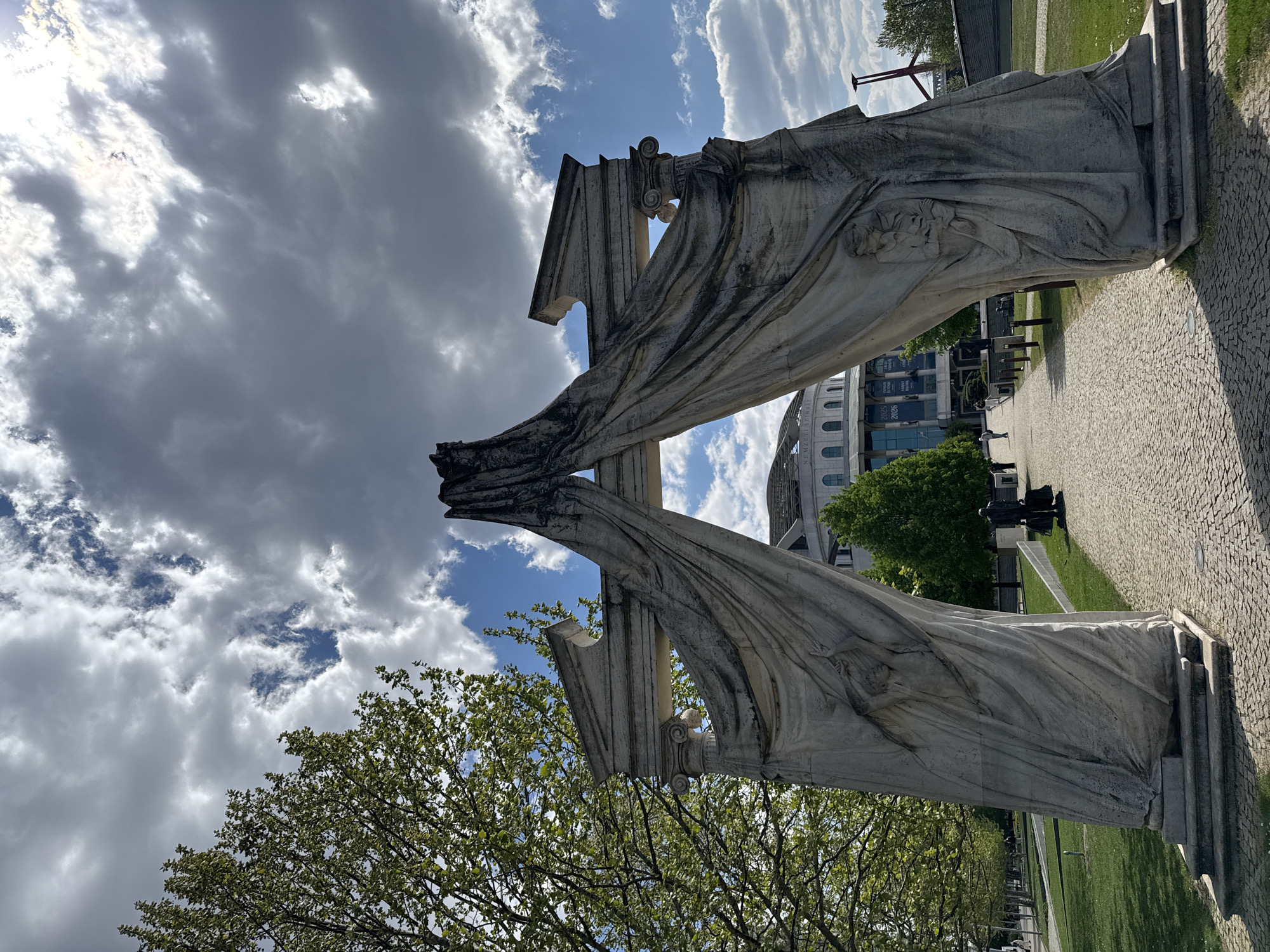 Witness documents German Occupation Memorial in Budapest during midday