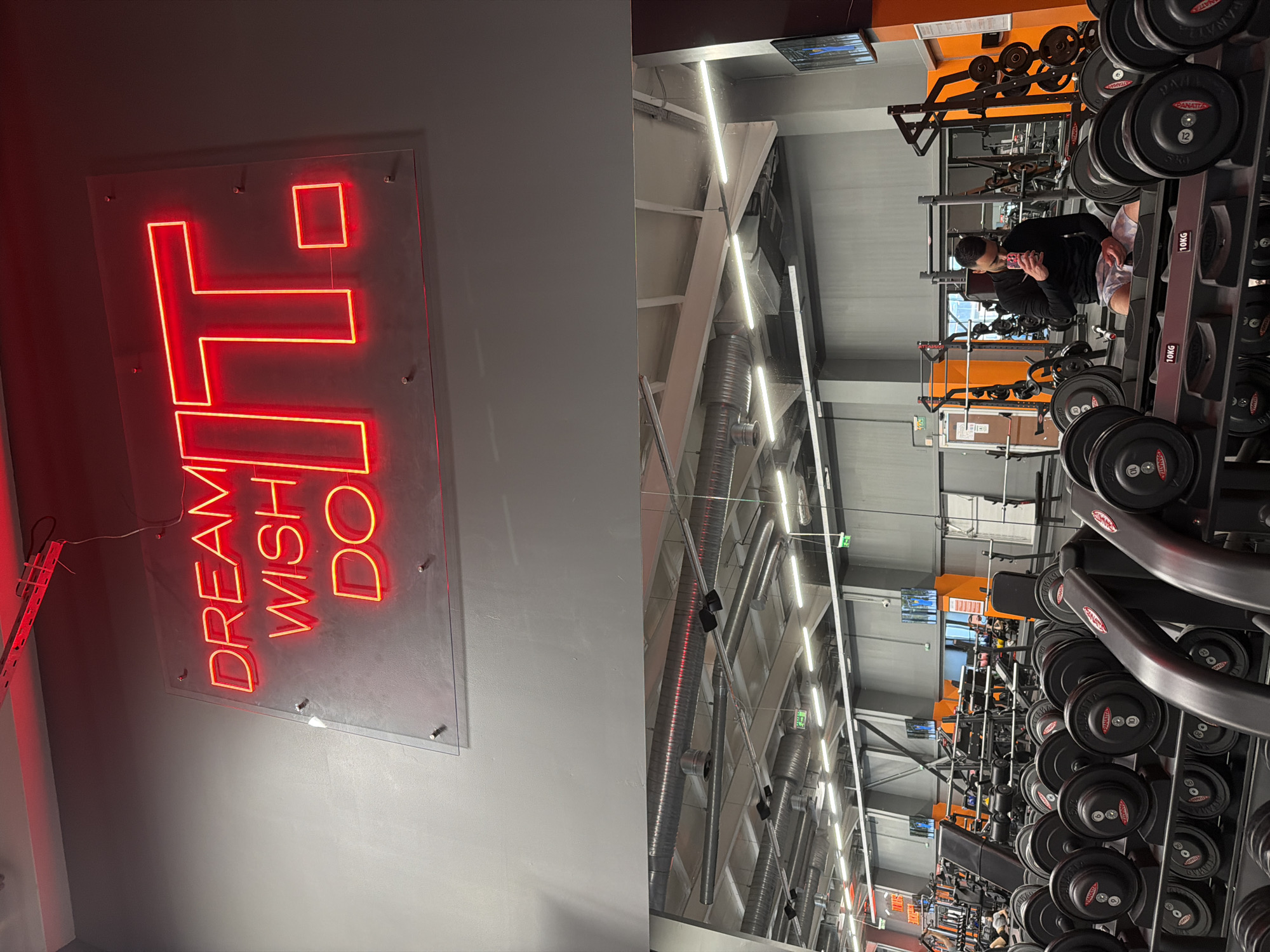 Early Morning Gym Session Documented in Plovdiv, Bulgaria