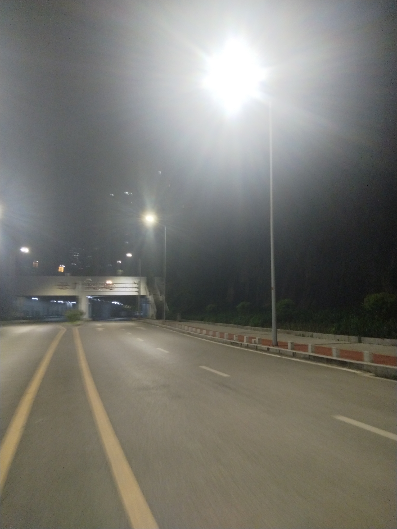 Nighttime street scenes documented in Jiulongpo District, China