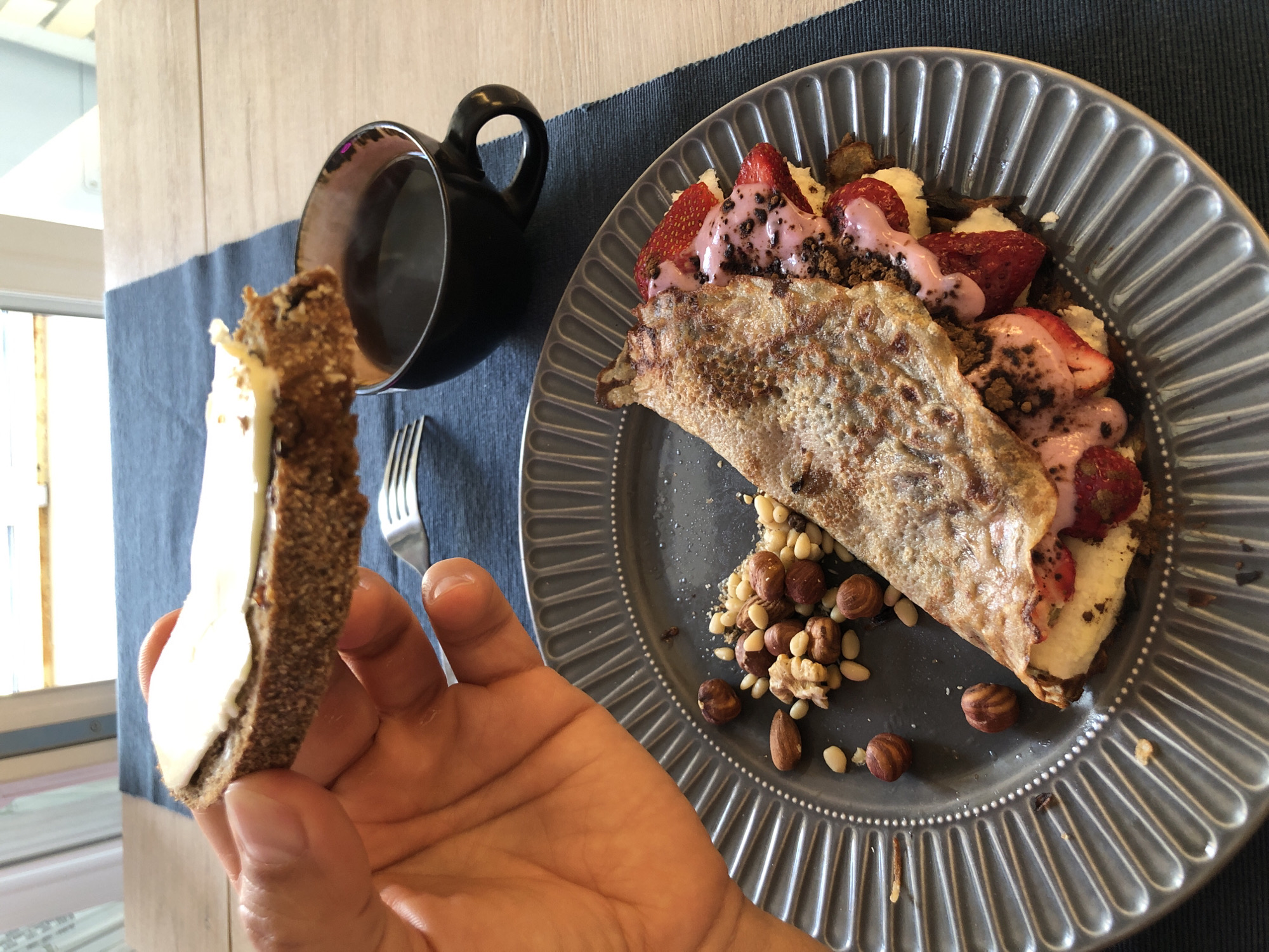 Breakfast and a sunny morning walk around a Saint Petersburg neighborhood