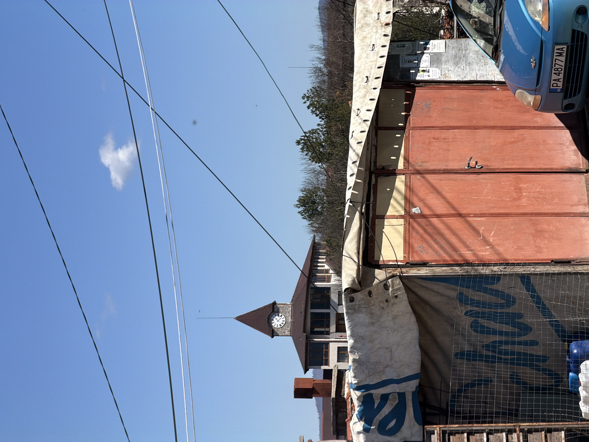 Spring day documented in Velingrad shows architecture, blooming flowers
