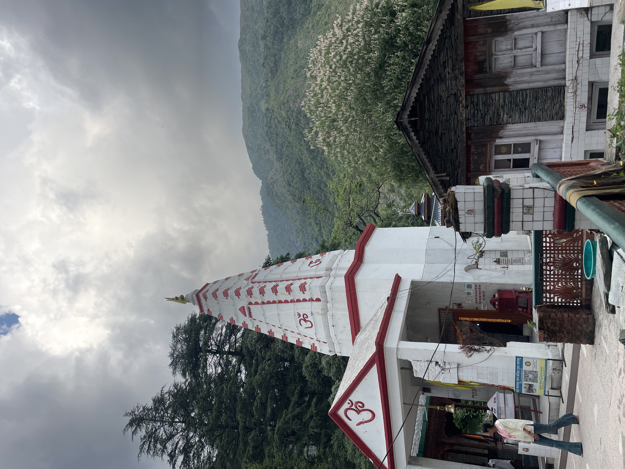 Afternoon life documented at Bhagsu temple town in India