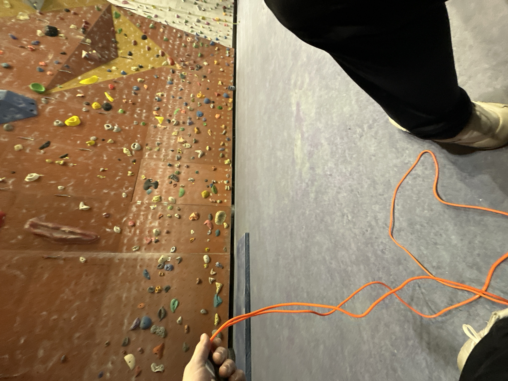 Climber documents afternoon visit to Sofia bouldering gym