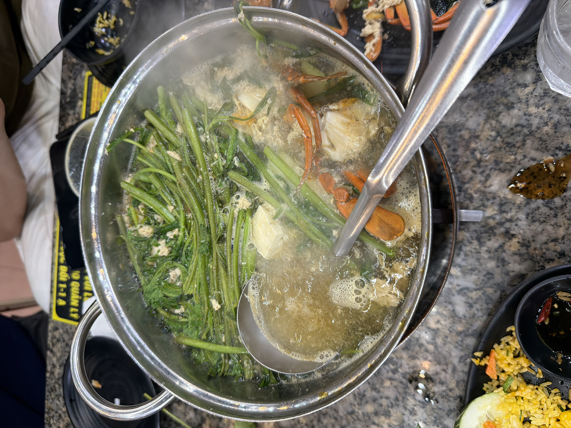 Hot pot lunch documented at Quy Nhon restaurant