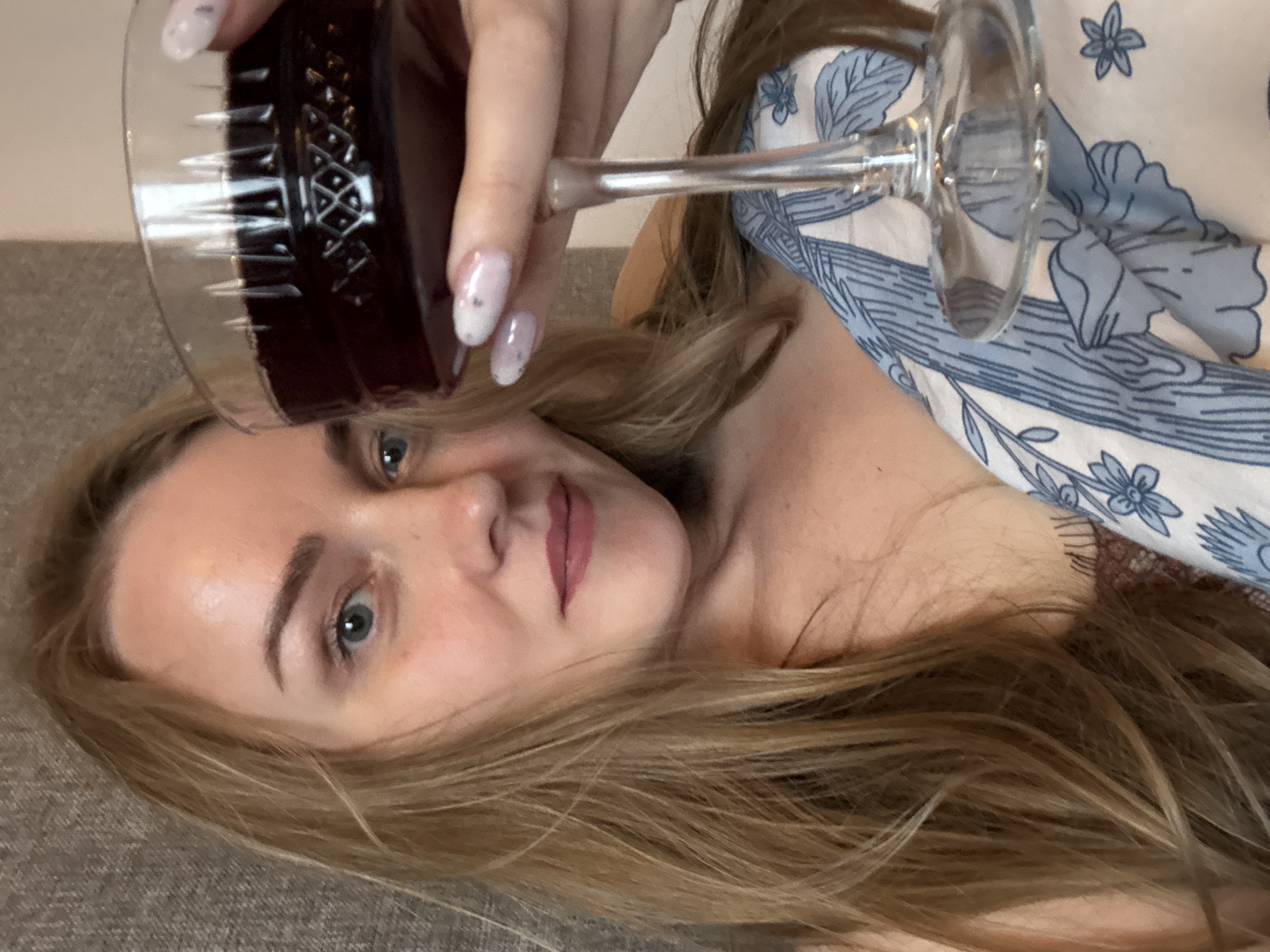 Leisure moments captured in Saint Petersburg: wine and canal boat