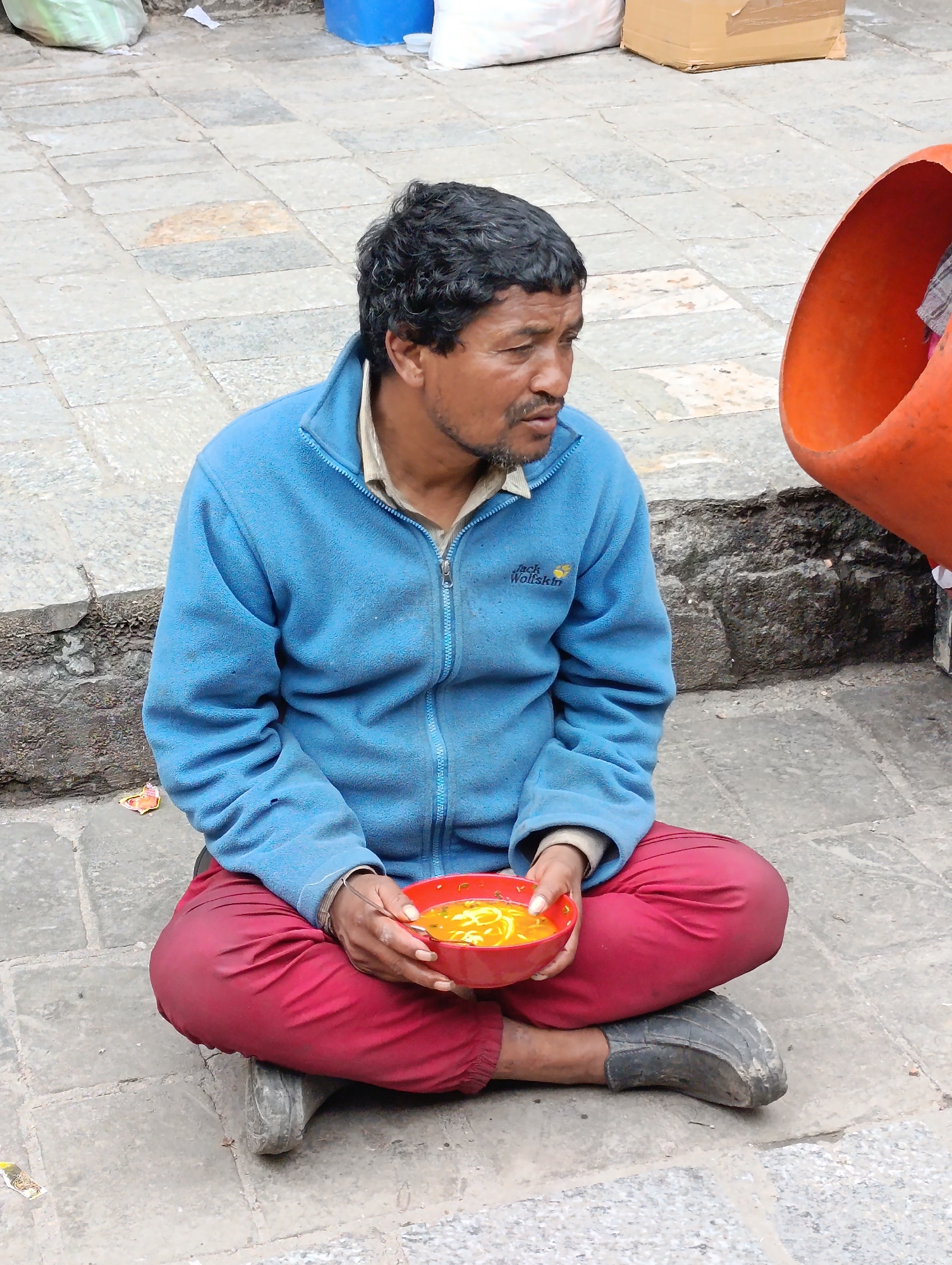Street food and temple life in Manali's old bazaar