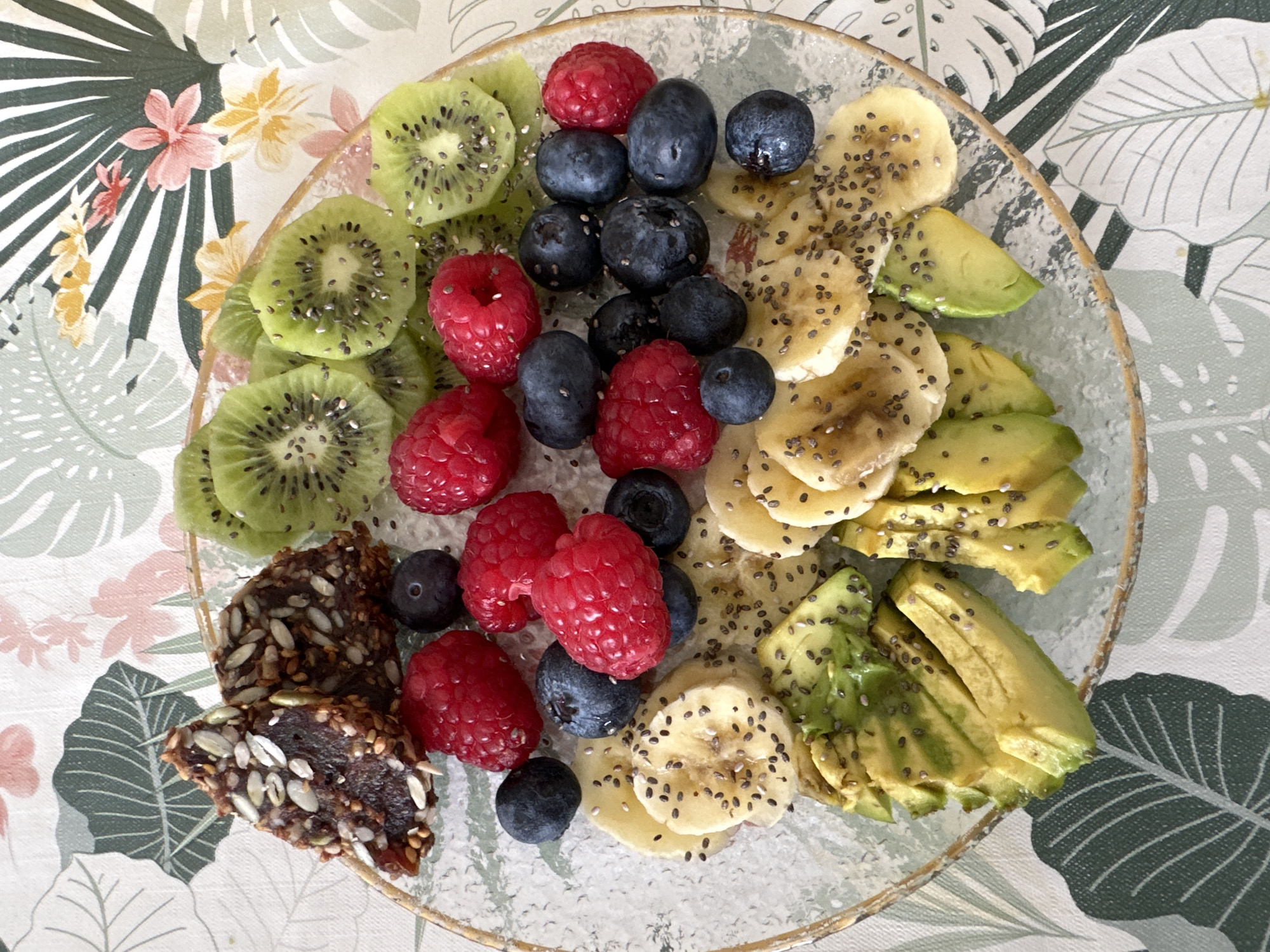 Marrakesh diner documents colorful breakfast spread in detailed photos