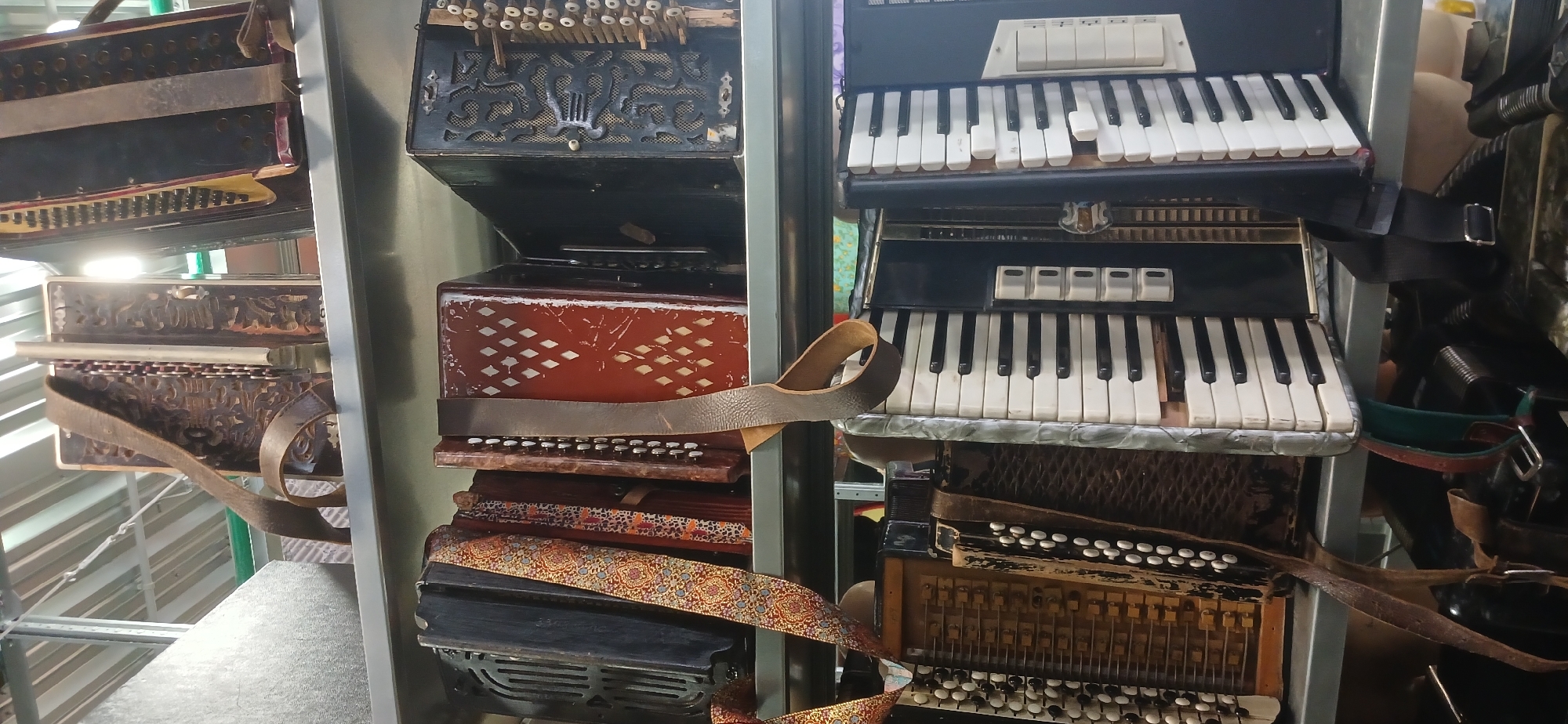 Vintage shop documentation captures Moscow's secondhand treasures