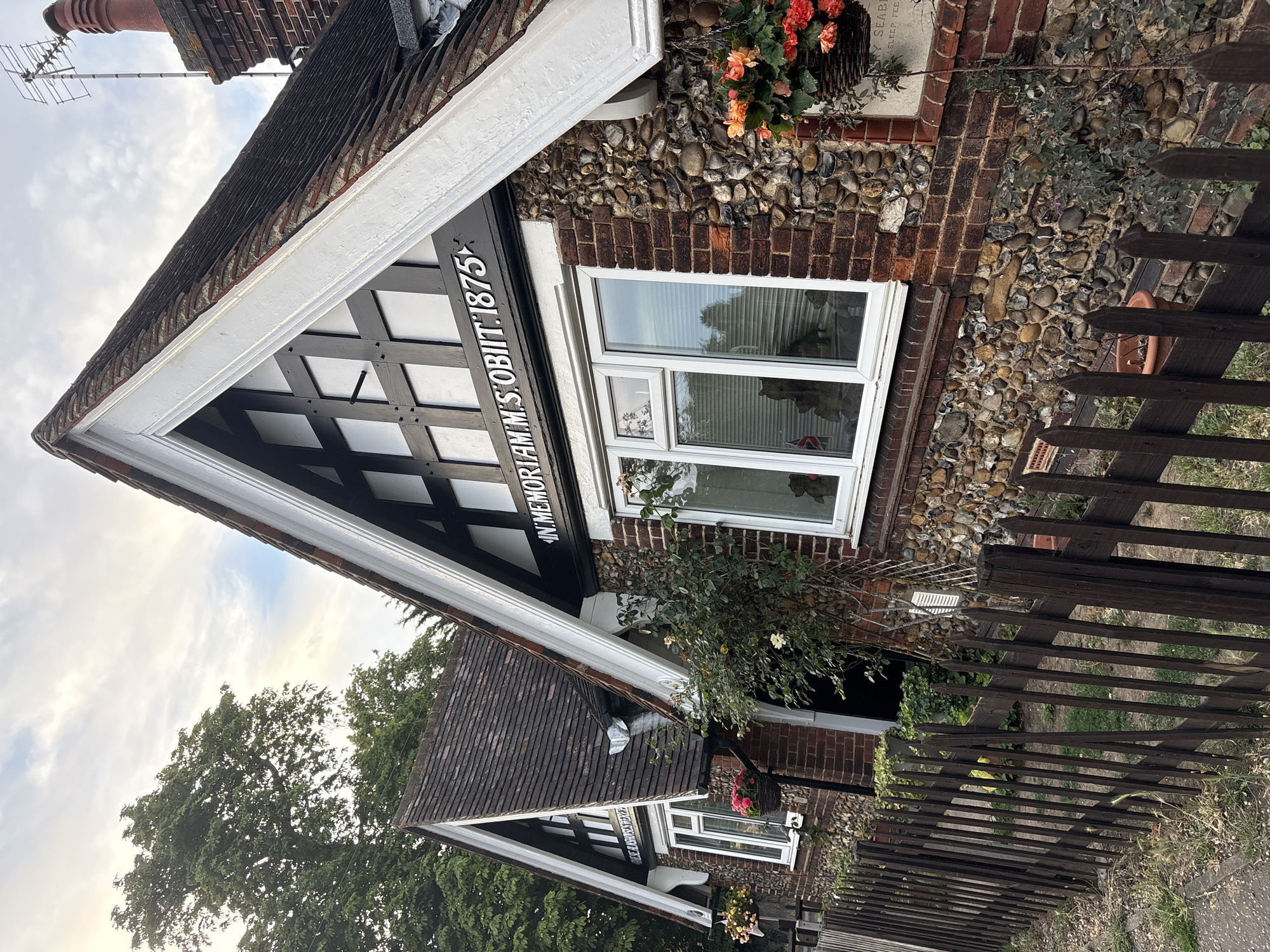 Evening stroll through Chelmsford's historic streets and gardens