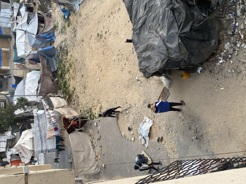 Widespread destruction and displacement documented in Khan Yunis