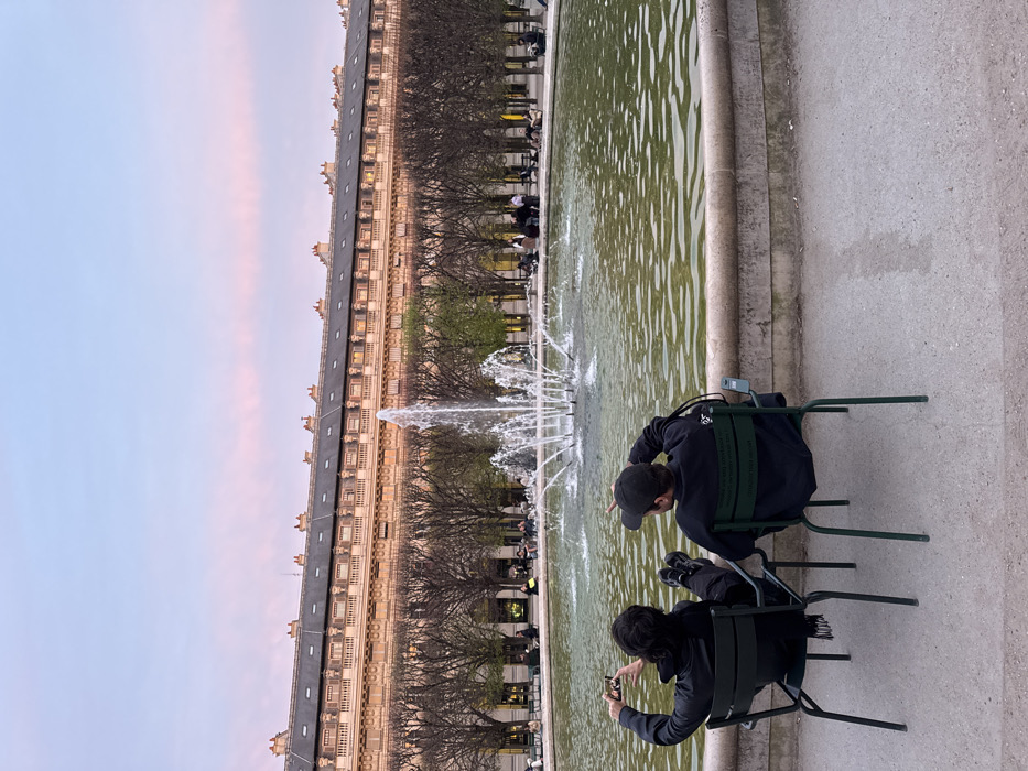Twilight photography captures Paris gardens during golden hour