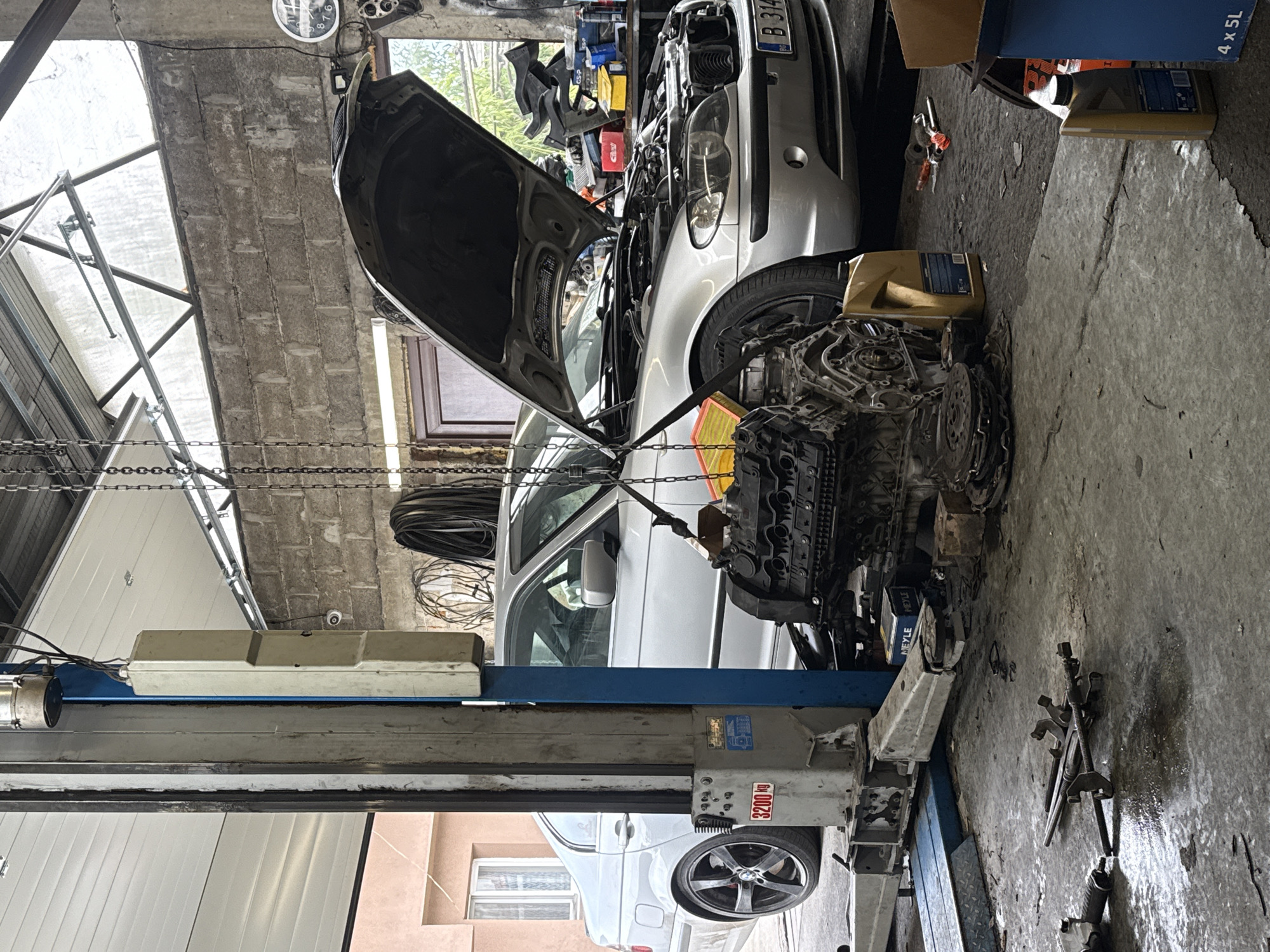 BMW undergoes engine repair at Varna auto shop