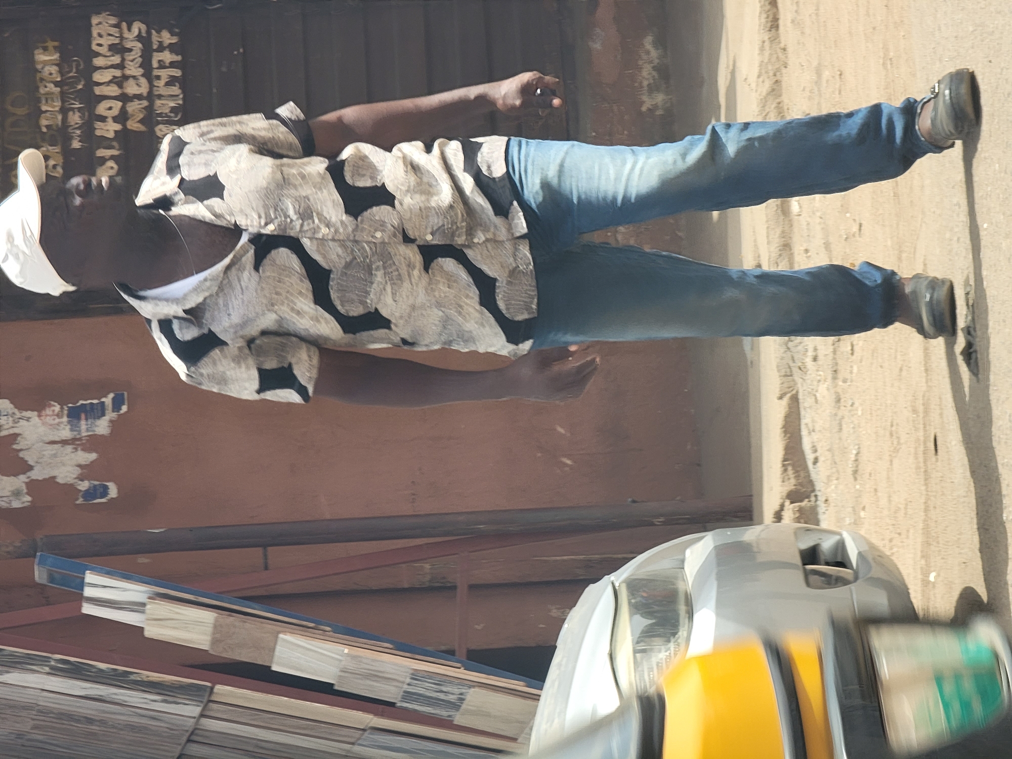 Daily street life documented in Maiburiji, Nigeria commercial district