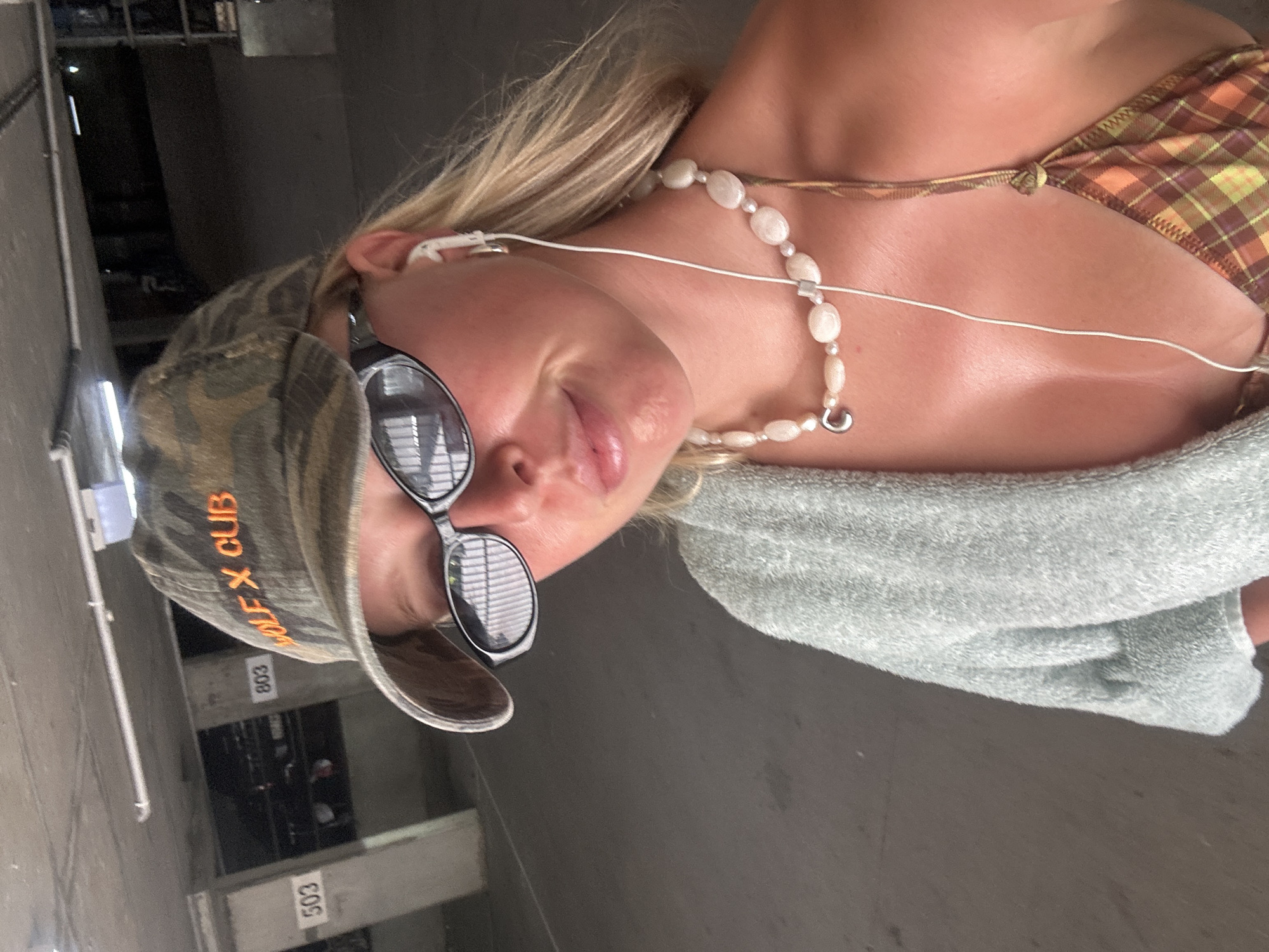 Woman spotted in Gold Coast parking garage early morning