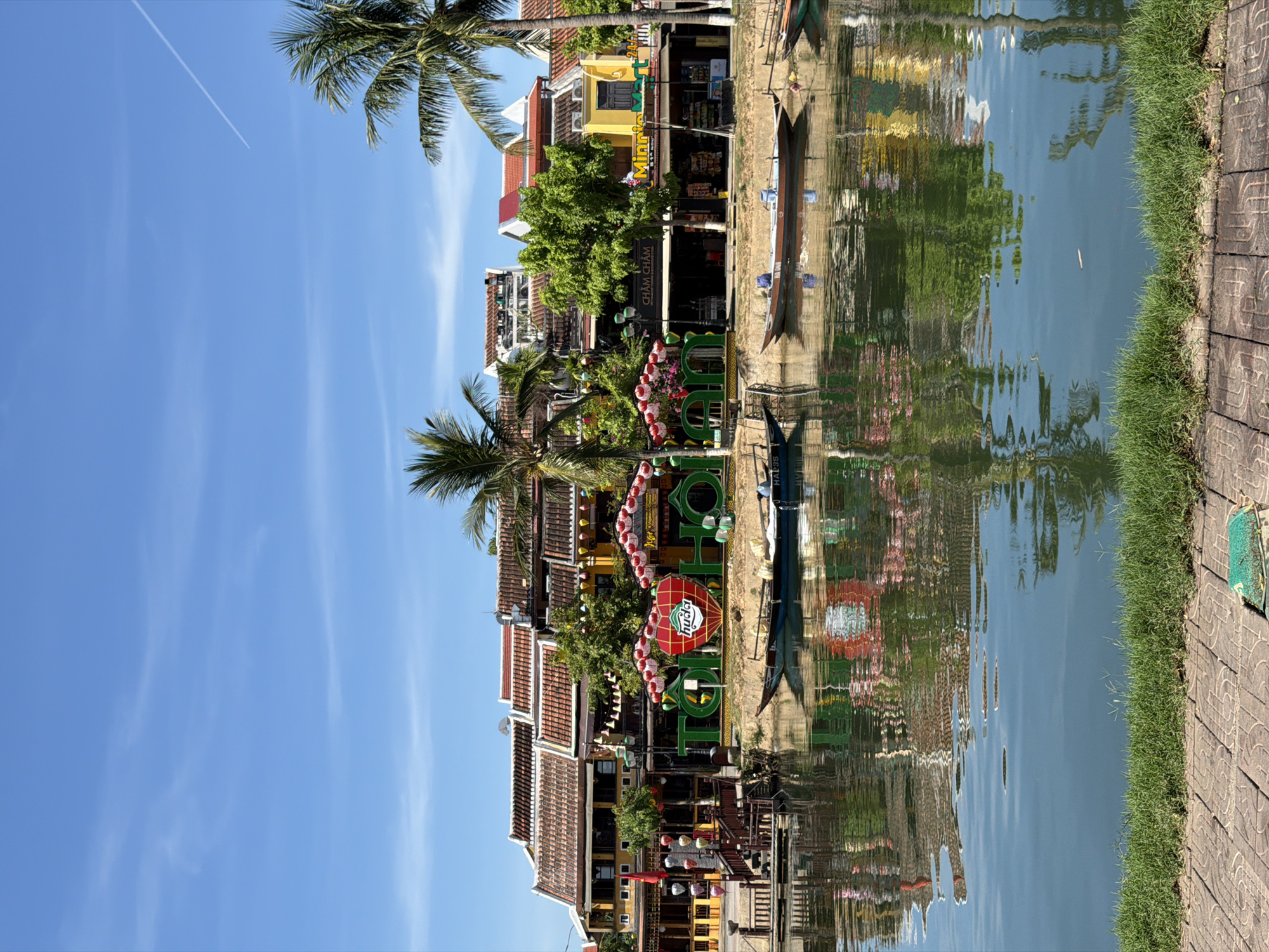 Tourist scenes documented across historic Hội An Ward, Vietnam