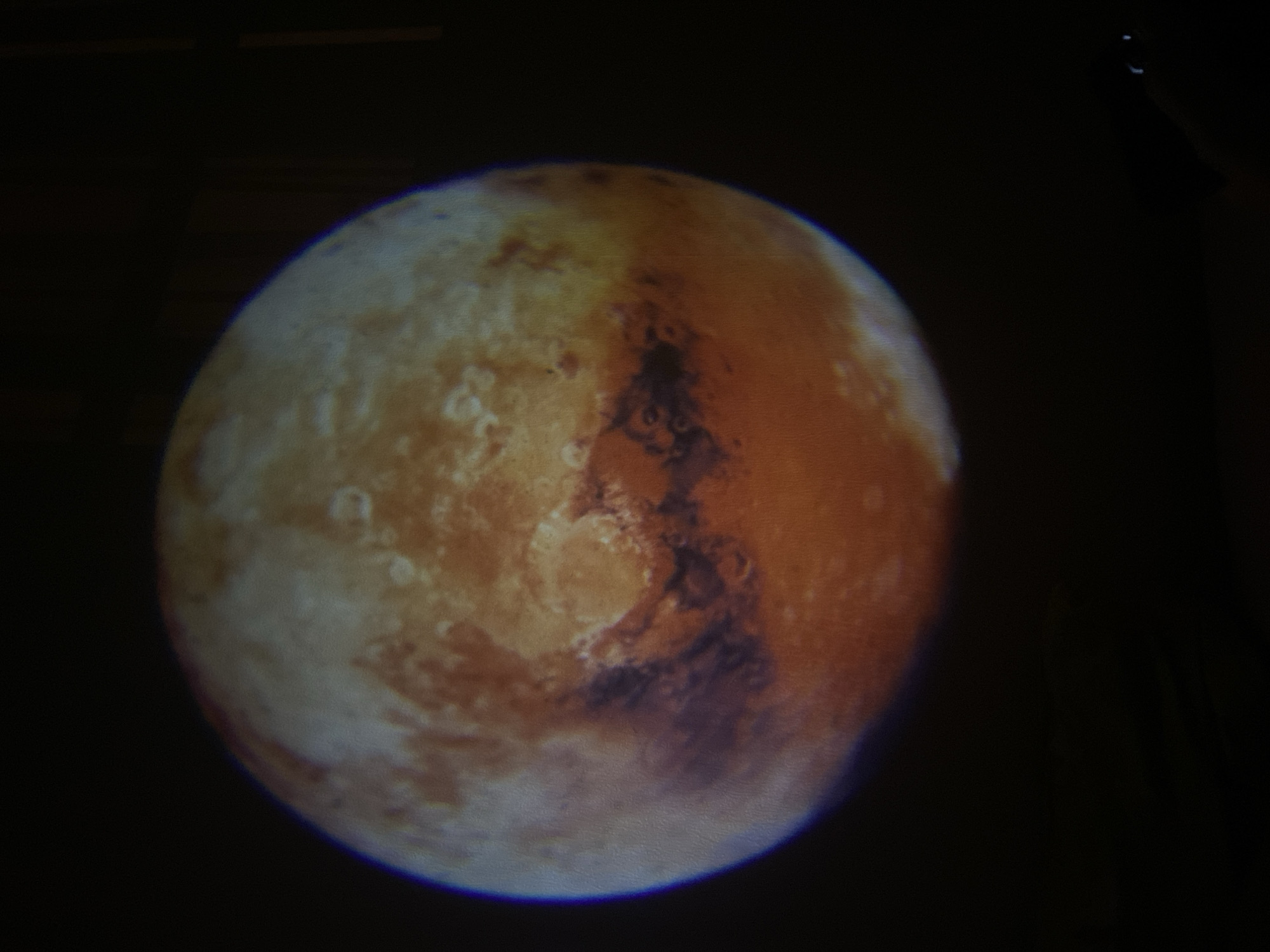 Planetary projections and educational materials observed in Saint Petersburg