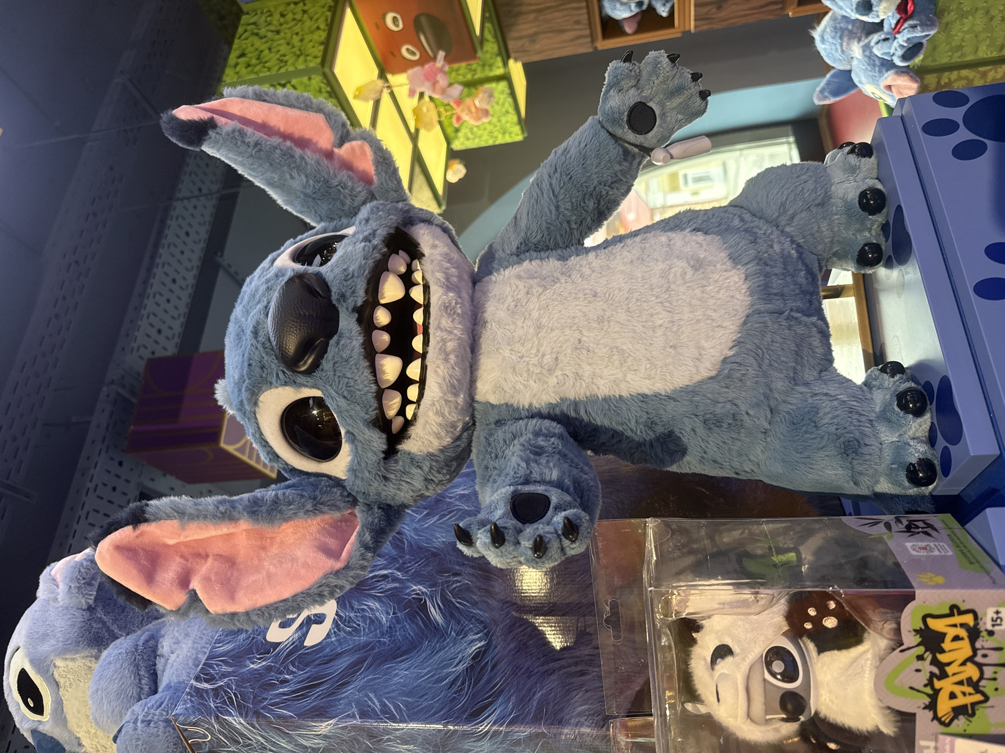 Children's entertainment events held across Yekaterinburg retail stores