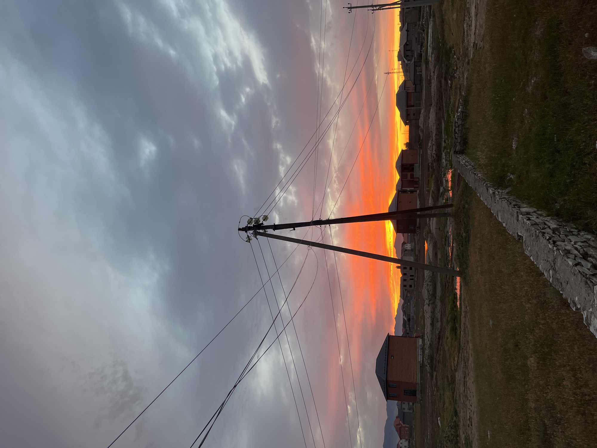 Dramatic sunset and hedgehog sighting documented in Kaspiysk, Russia