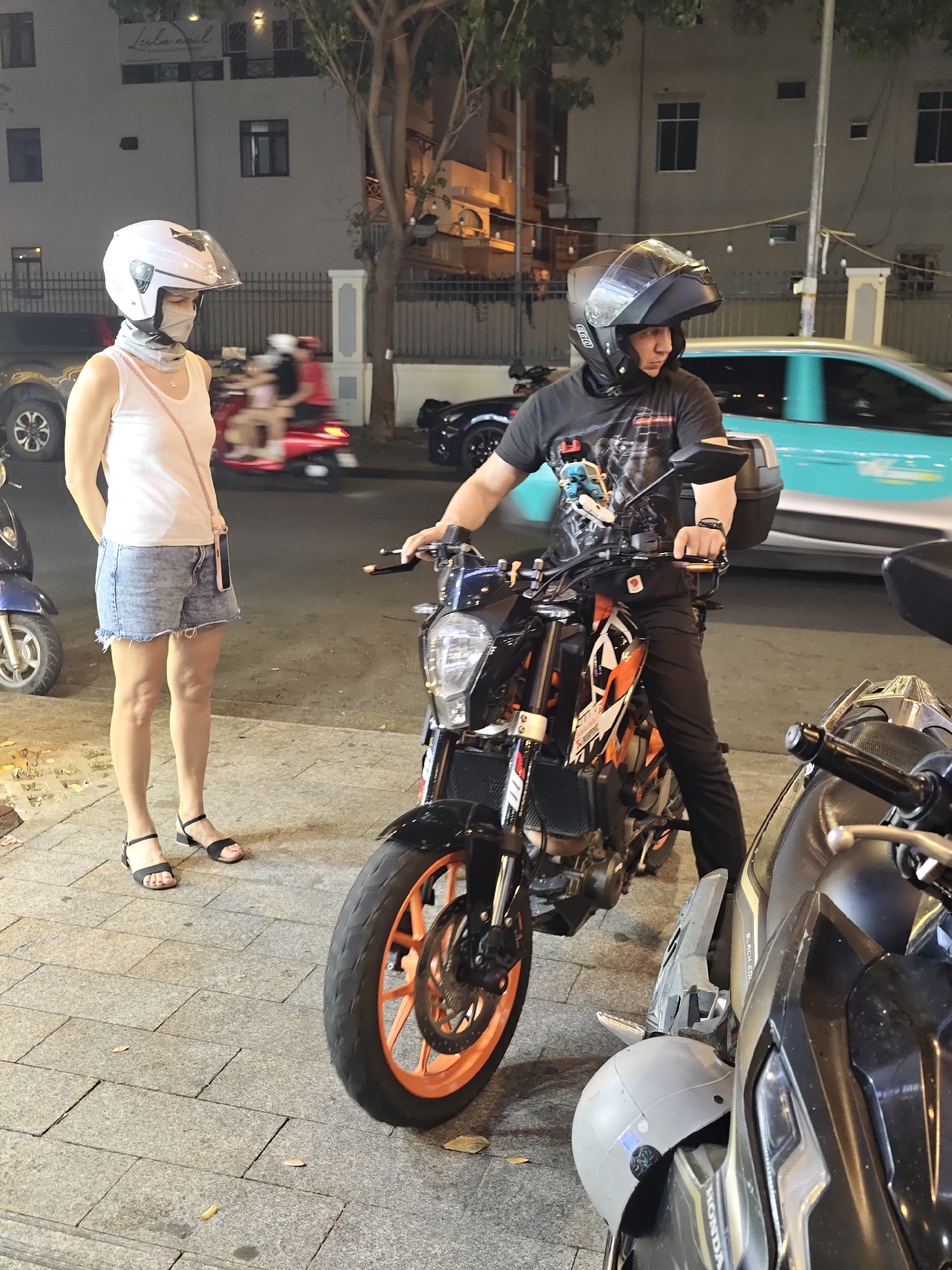 A night out along Nha Trang's lit-up beachfront and streets