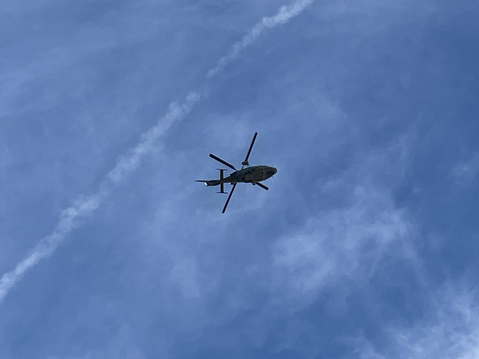 Helicopter spotted flying low over Pchelnik, Bulgaria