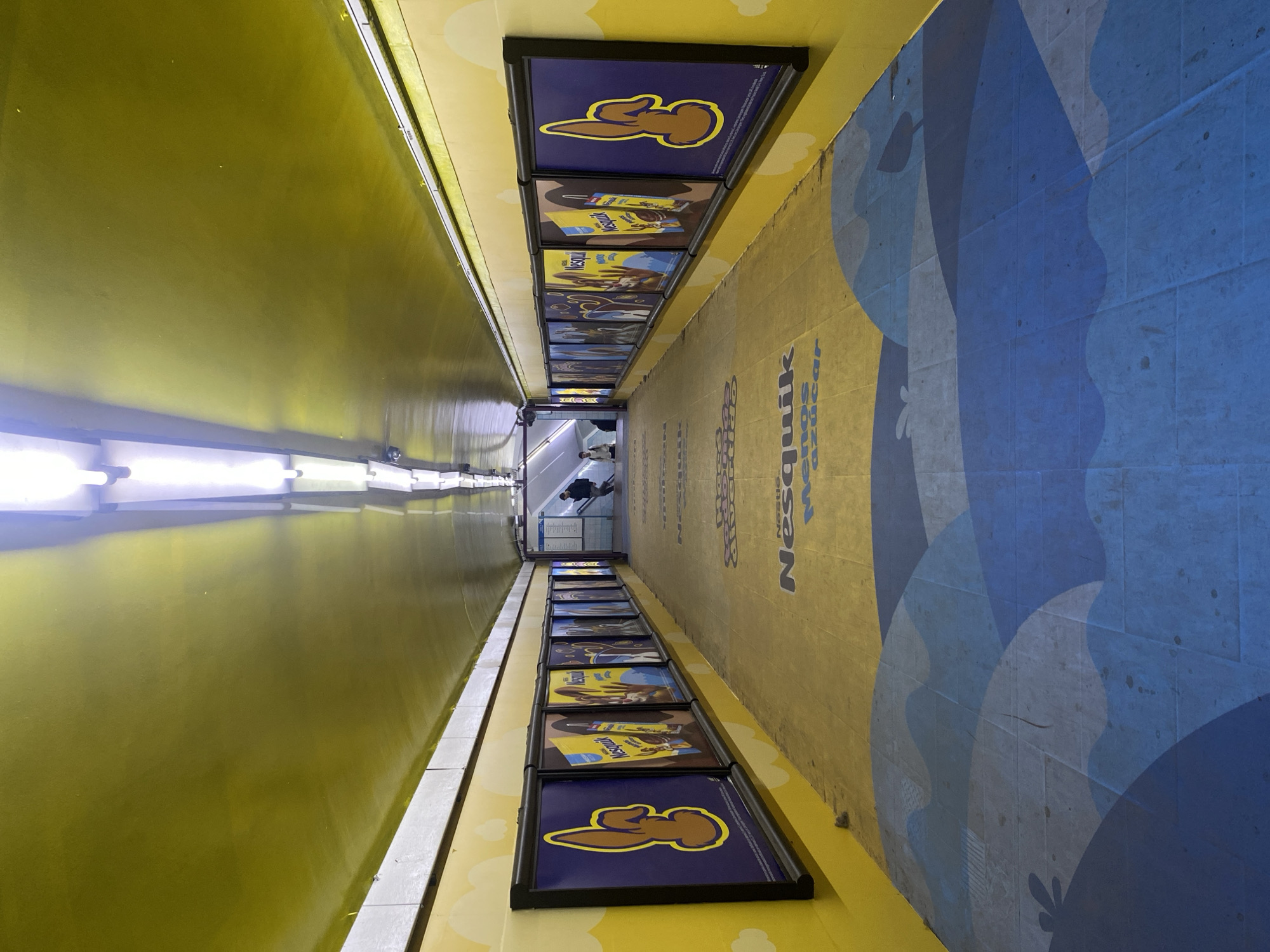 Buenos Aires subway station scenes documented by witnesses