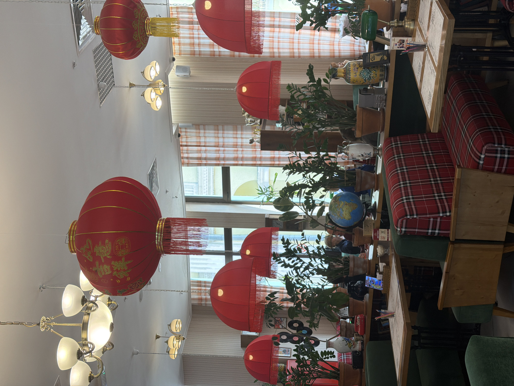 Moscow resident documents lunch outing and Asian snacks