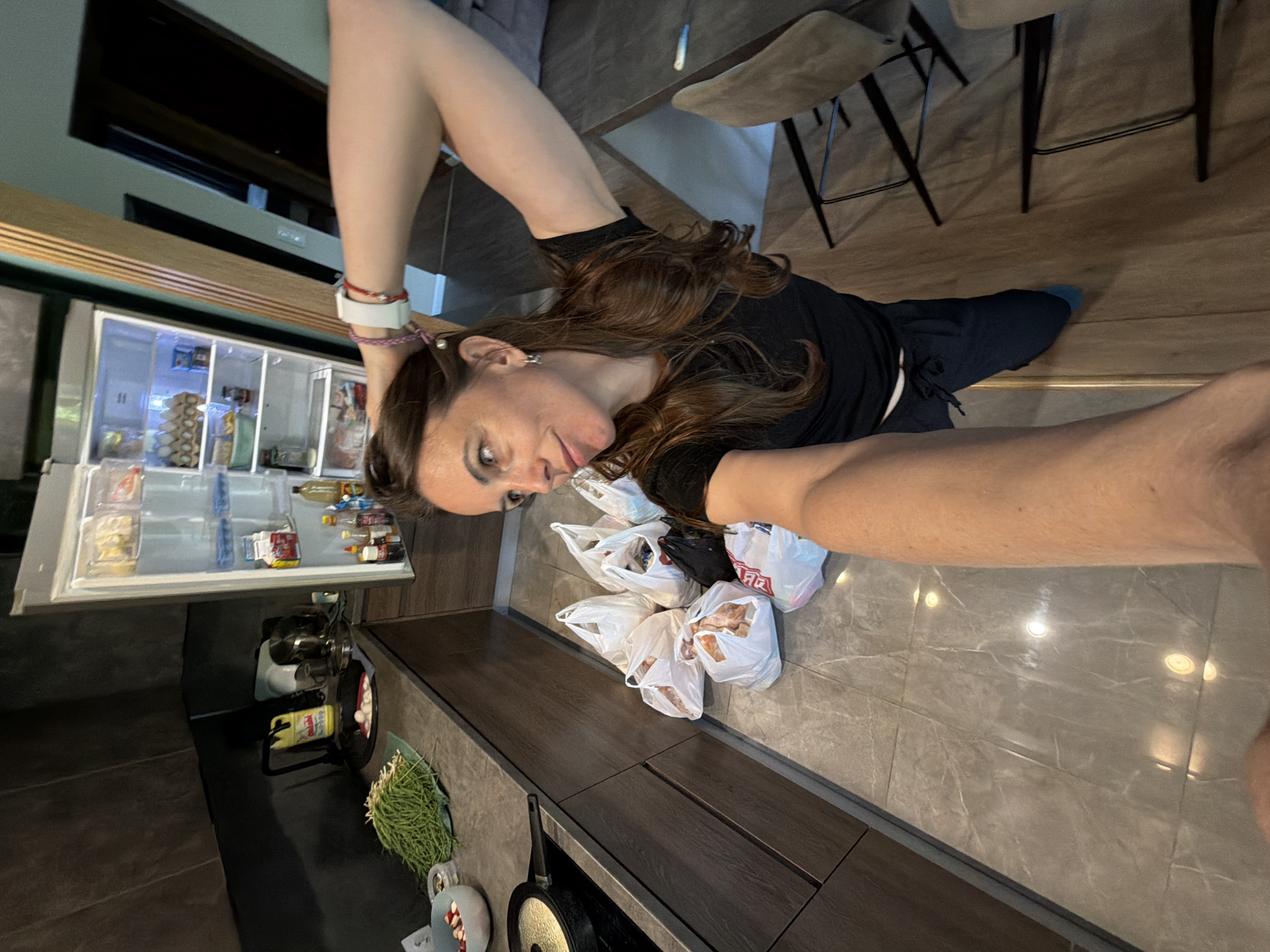 Woman documents Saturday morning routine through selfies in Birobidzhan