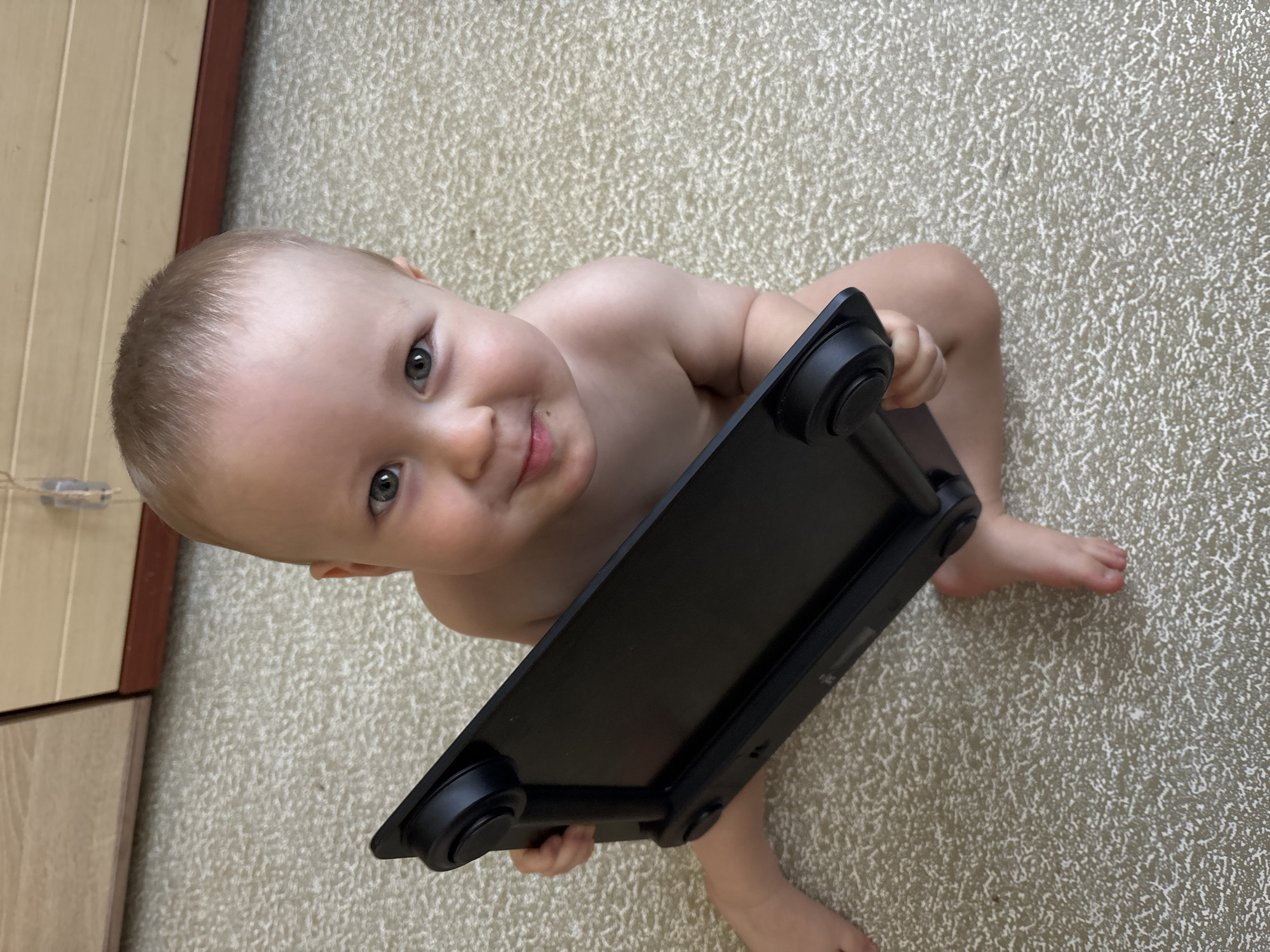 Toddler playtime and a skincare routine at home in Russia