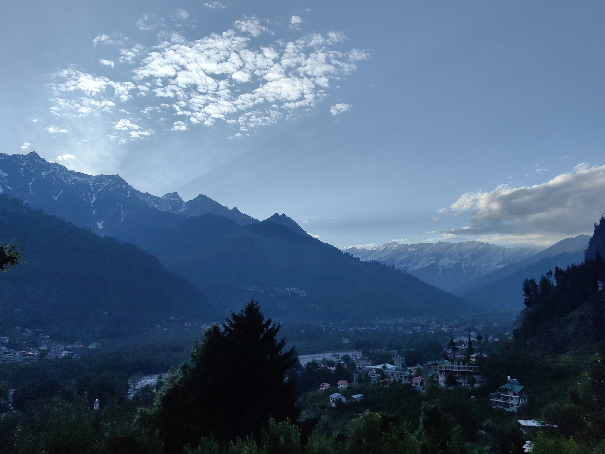 Visitor documents scenic village life in Vashisht, India