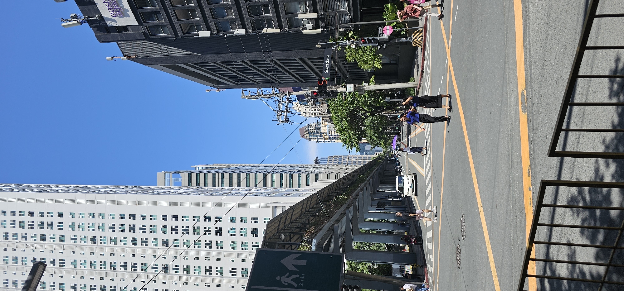Midmorning traffic at a Makati City intersection