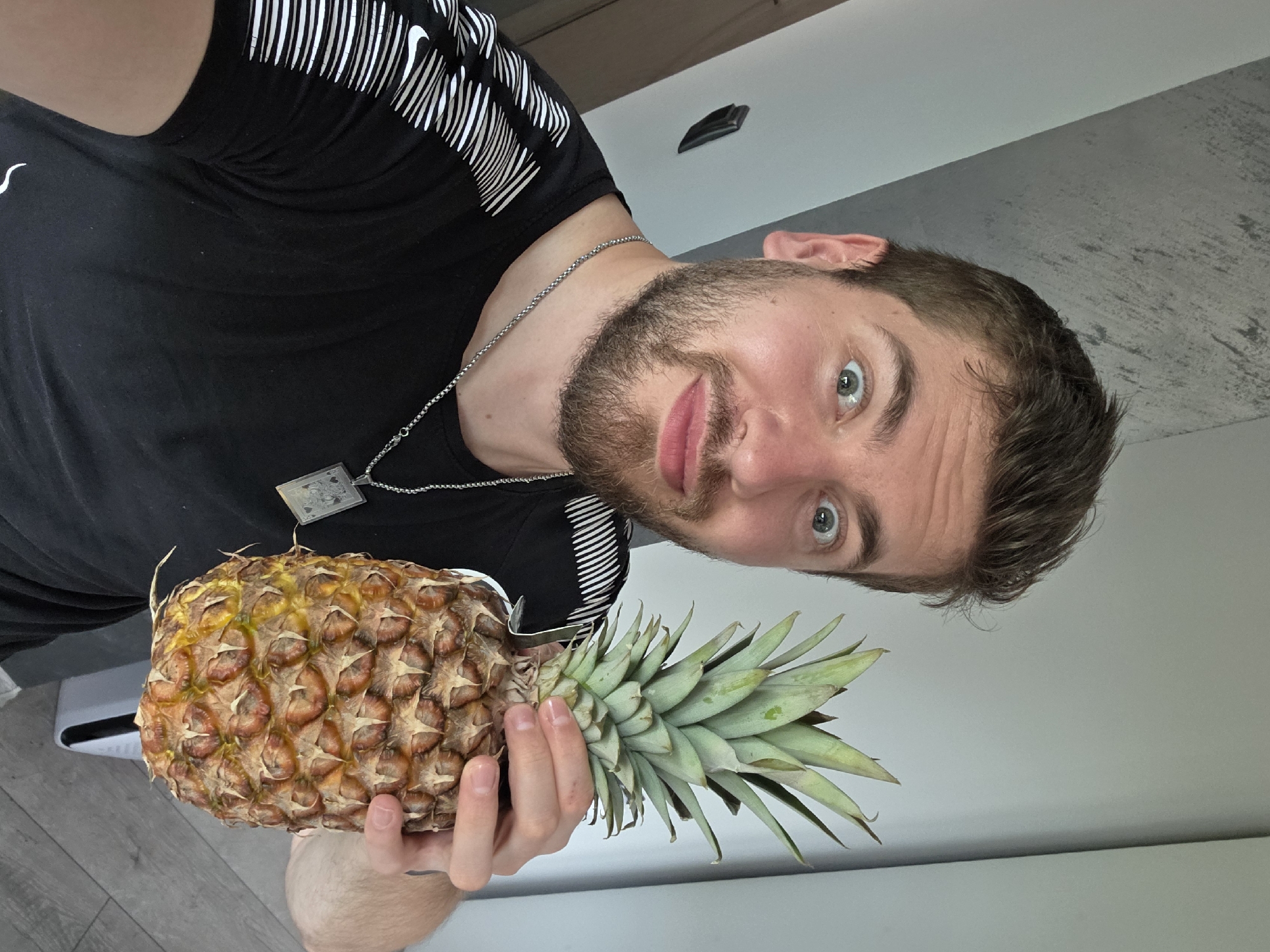 Man with pineapple spotted twice in Bulgarian village