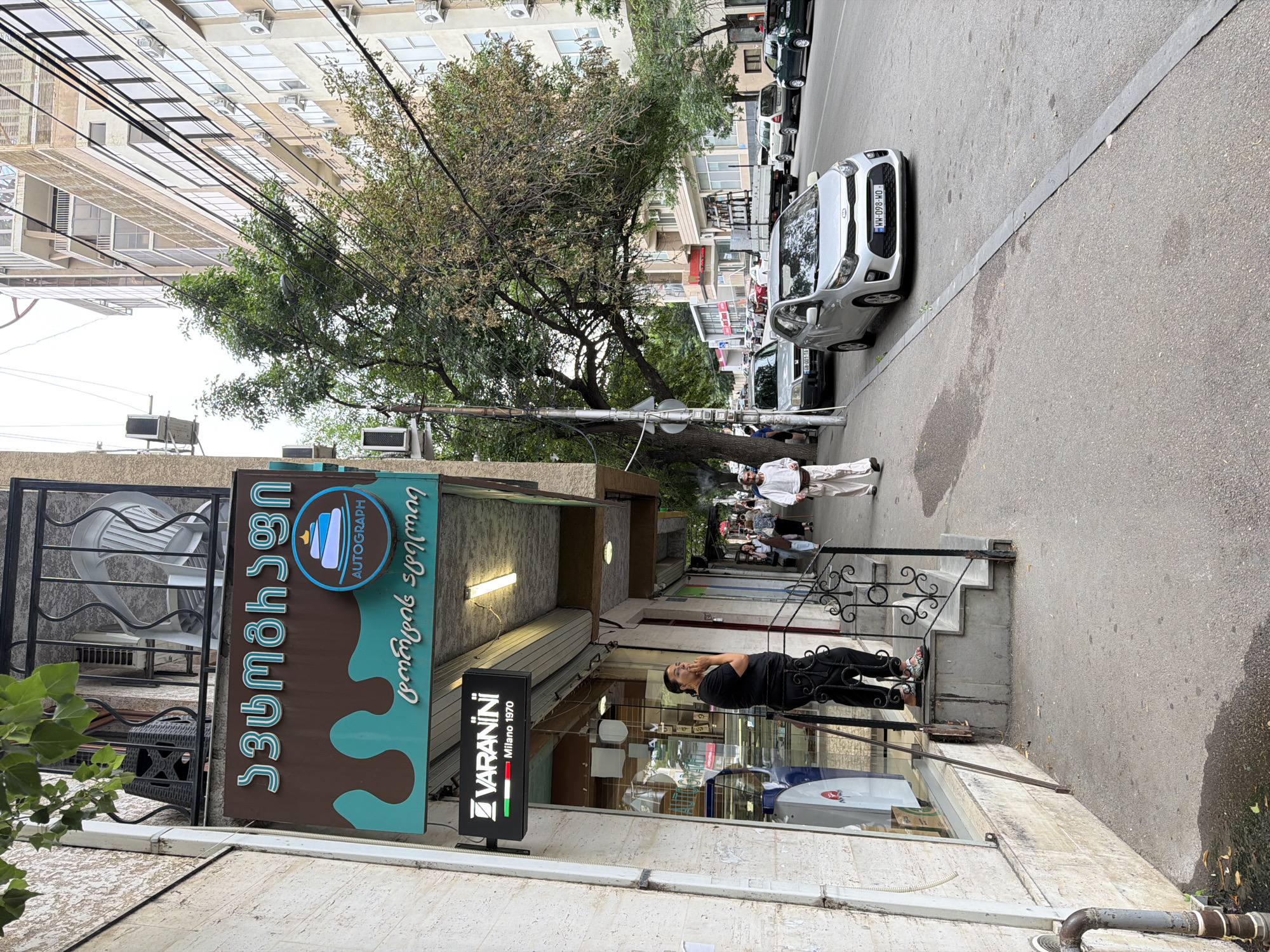 Morning around Tbilisi: streets, food, and worn architecture