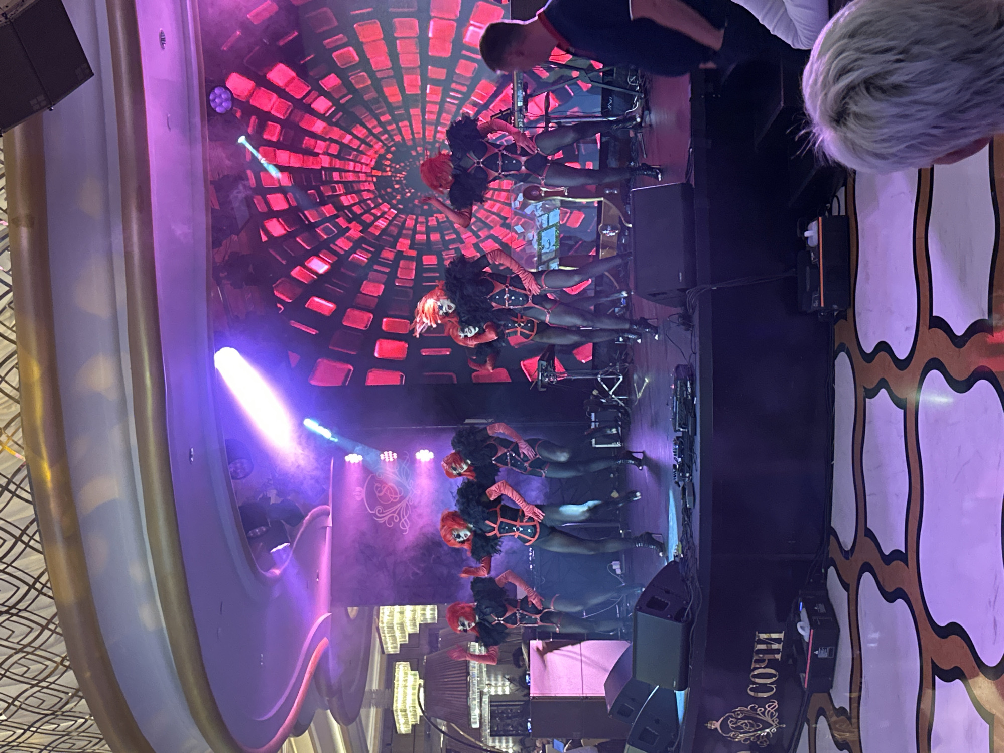 Casino Sochi hosts dance performance and live entertainment