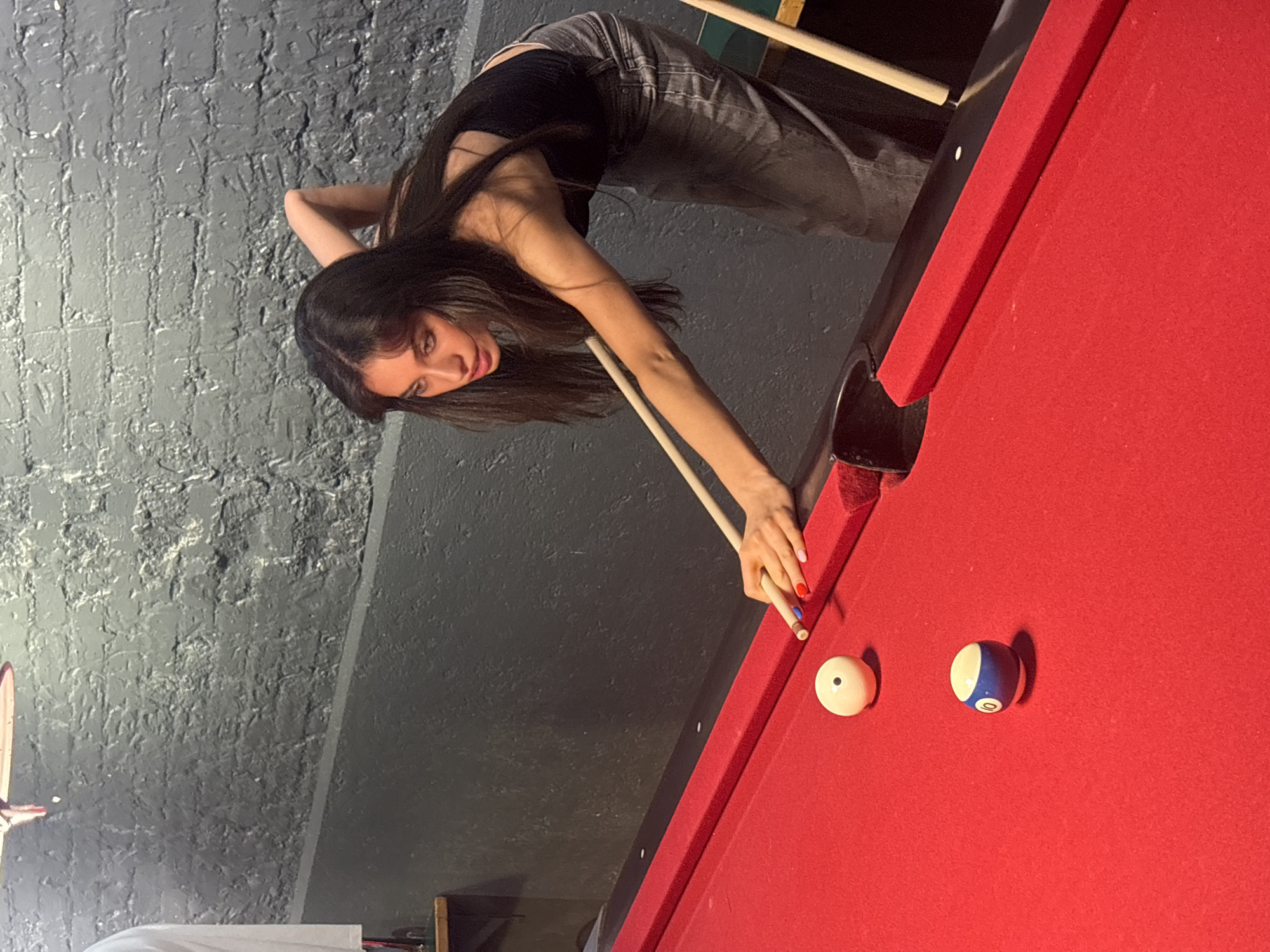 Early morning pool game documented in Mexico City venue