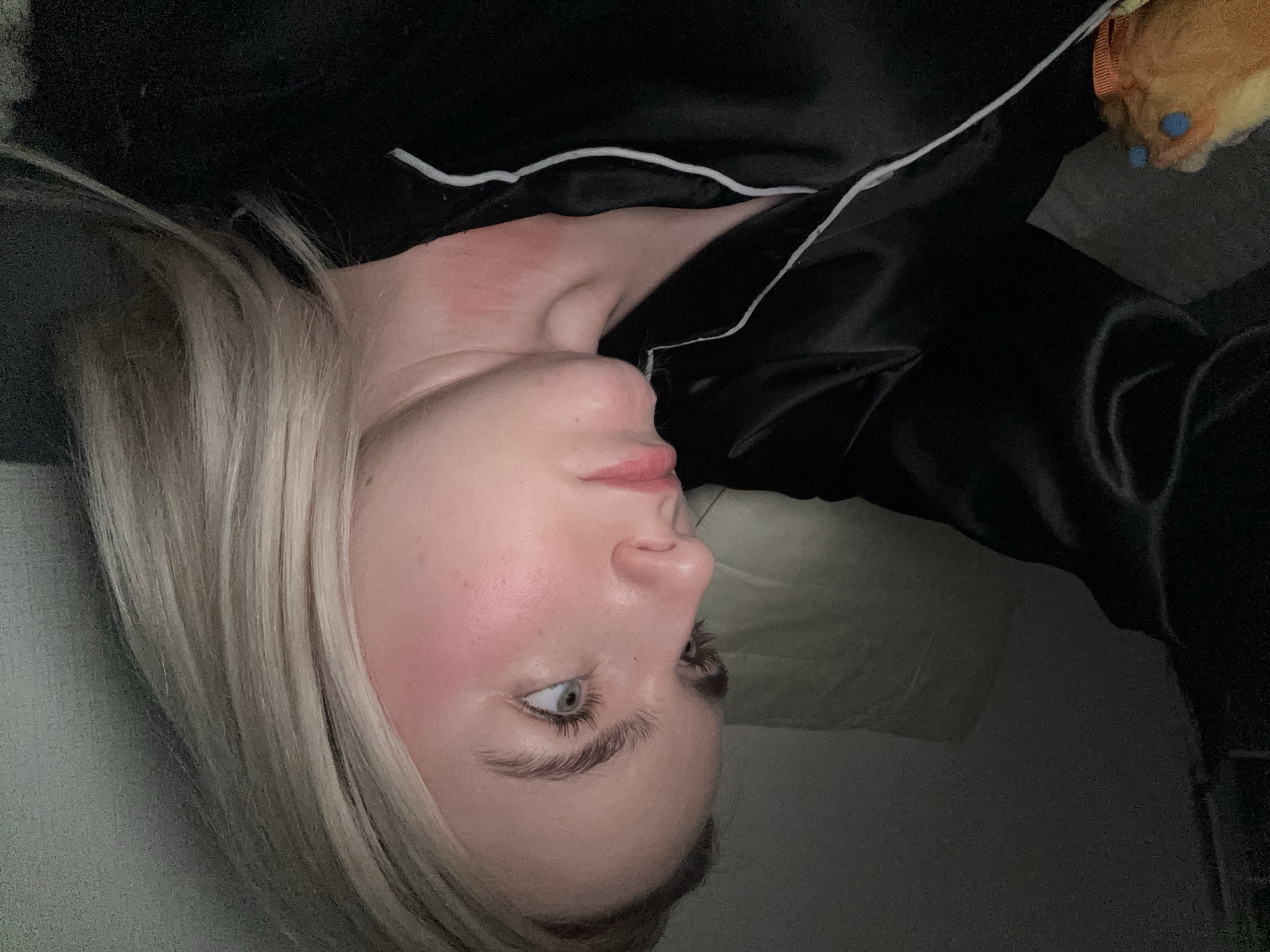 Domestic life documented in Vsevolozhsk home during evening hours