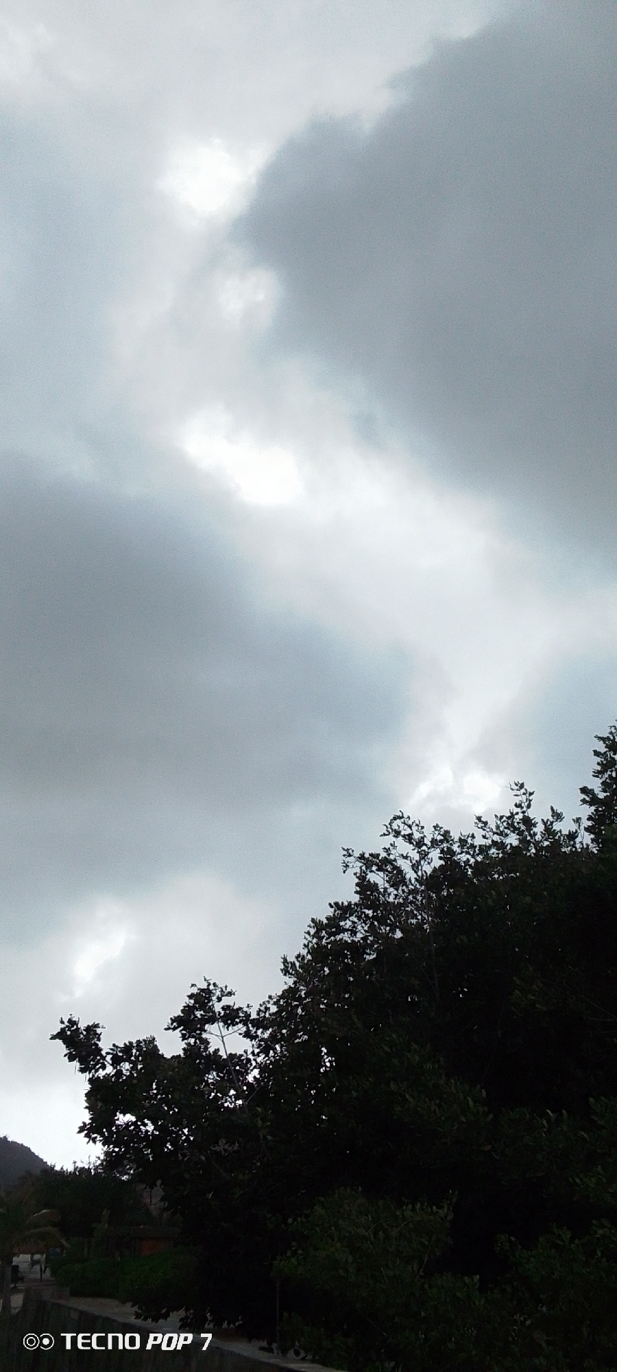 Overcast skies documented in Pedro González, Venezuela evening