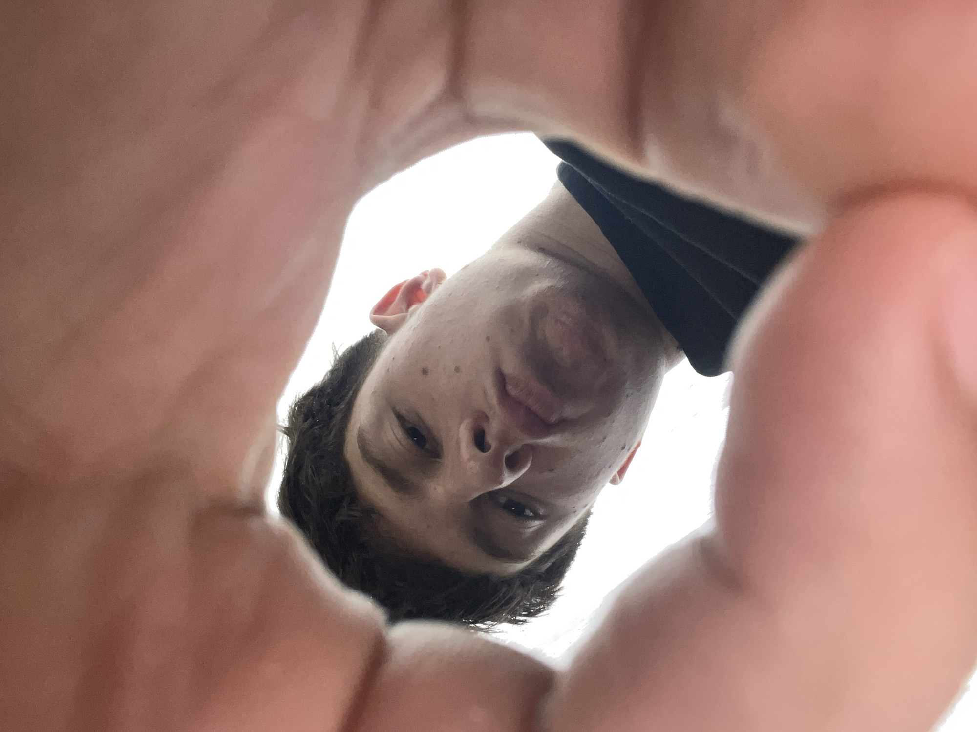 Young man documents visit to nail salon in Zlatograd