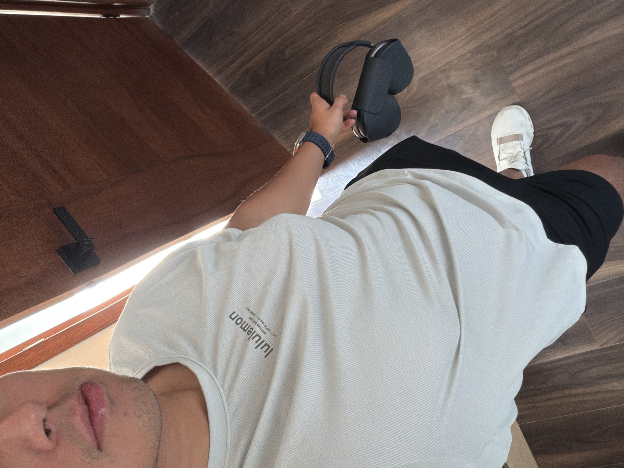 Person takes selfie with headphones in Santa Clara Ocoyucan