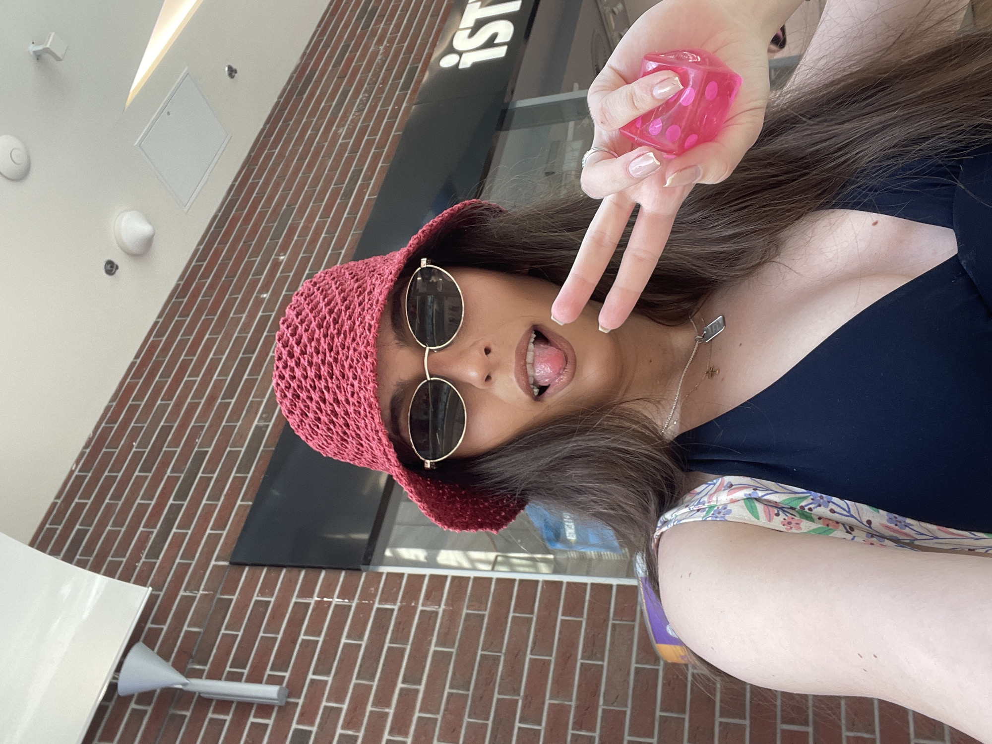 Selfie spree through a Budapest shopping mall