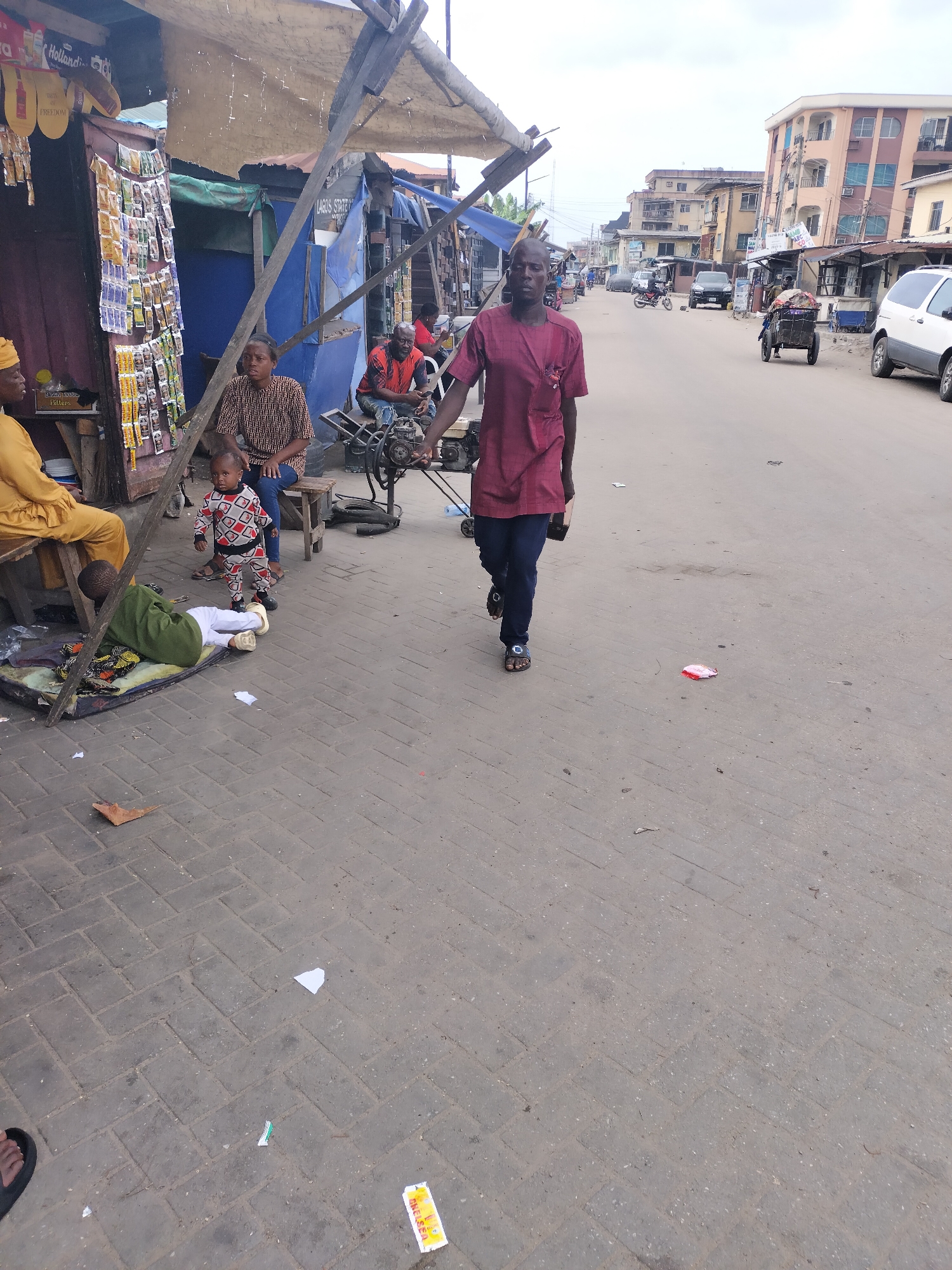 Morning street life documented in Alaiyabiagba, Nigeria