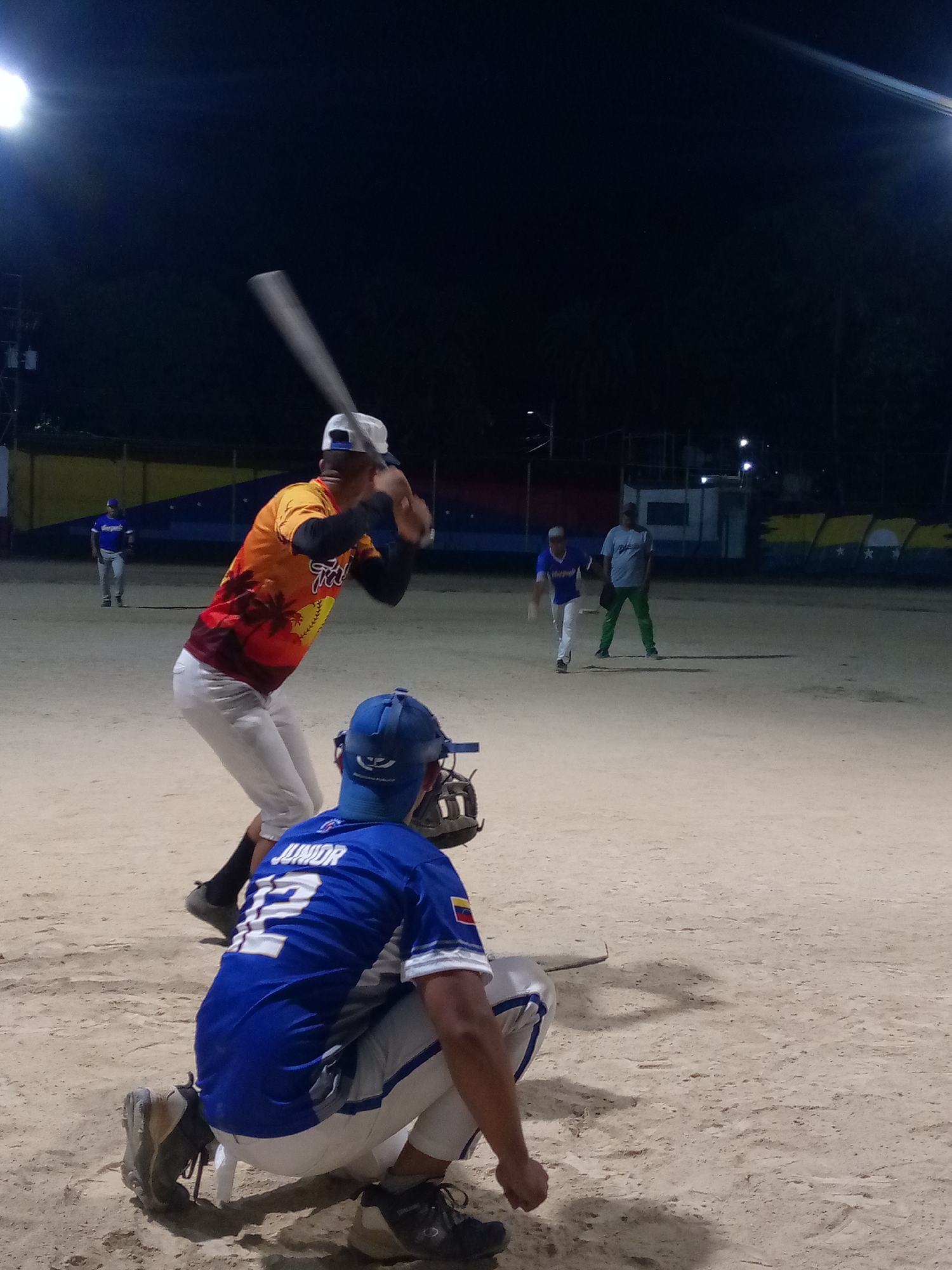 Baseball game and sky views documented in Venezuelan valley