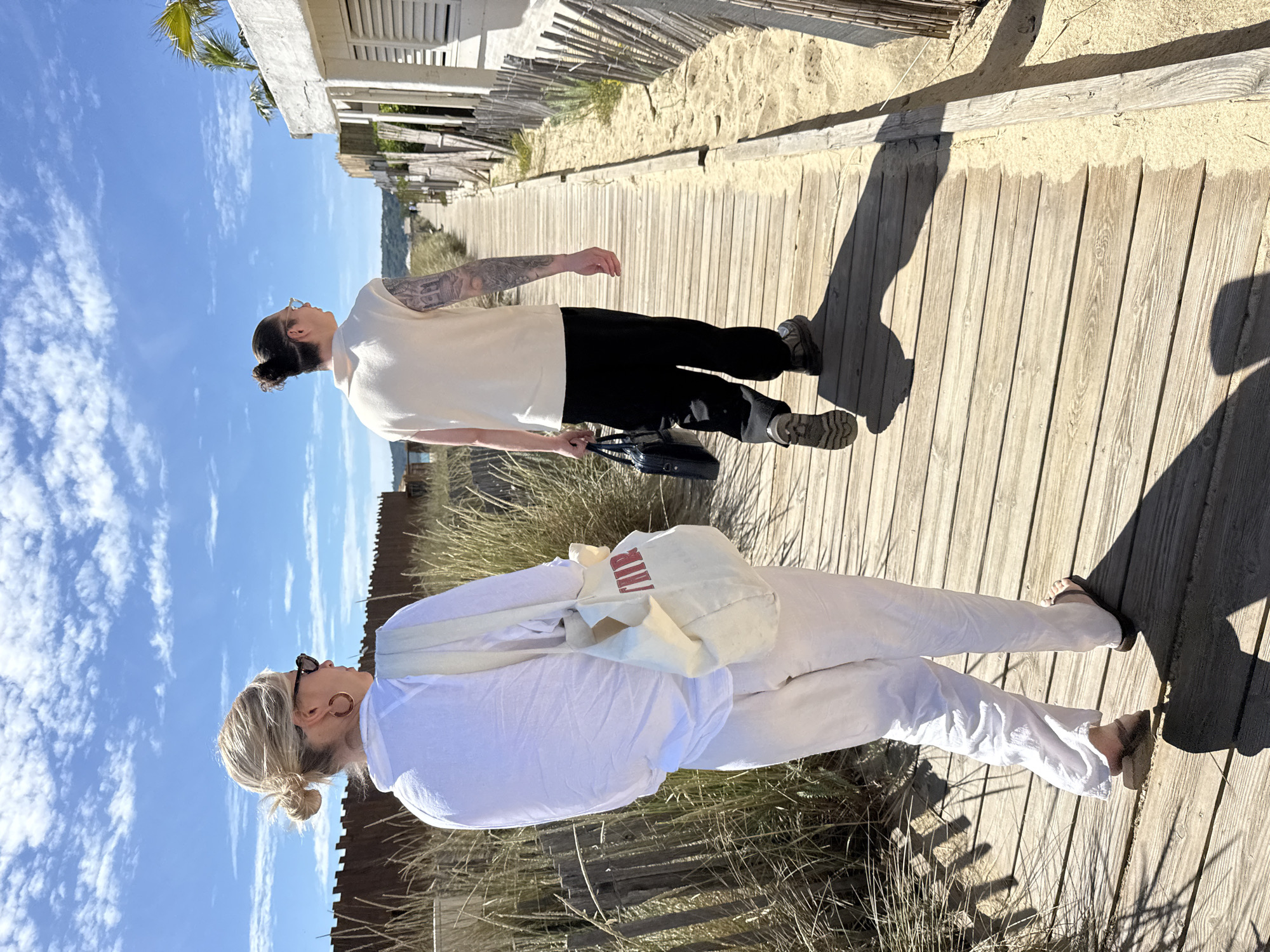 Two pedestrians spotted on Ramatuelle boardwalk Friday morning