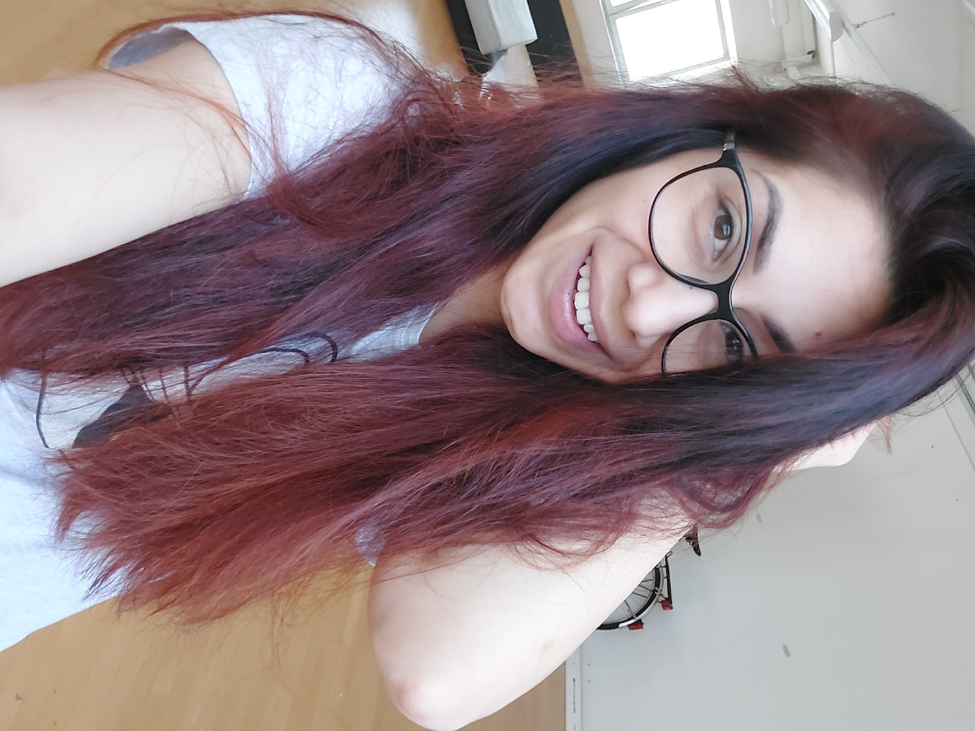 Quick selfie session in a Landshut indoor space